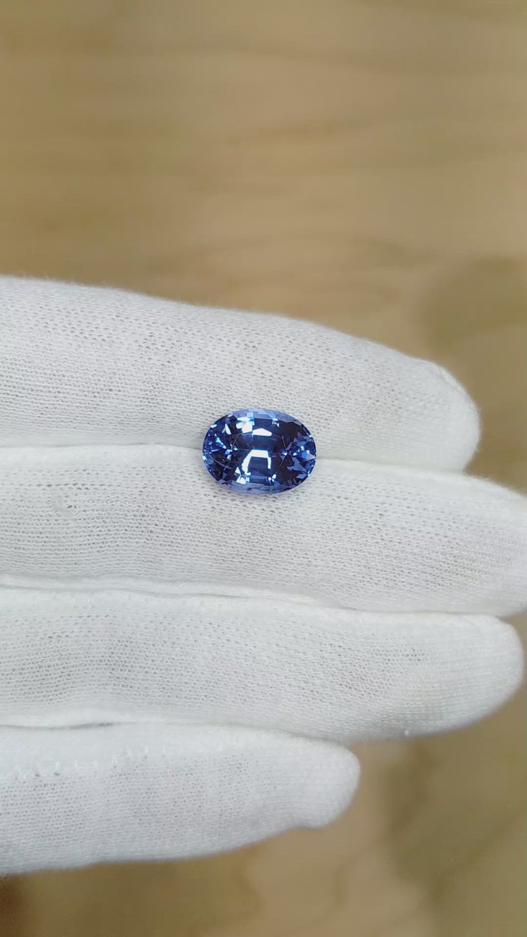 6.70 Ct. Blue Sapphire from Ceylon (Sri Lanka) Size Video
