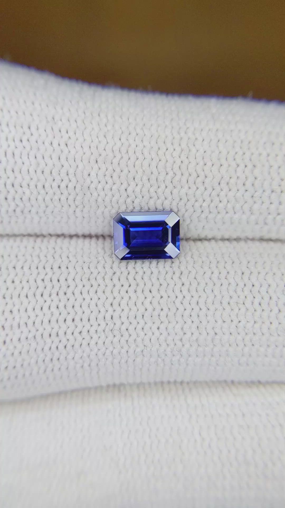 0.95 Ct. Blue Sapphire from Thailand Size Video