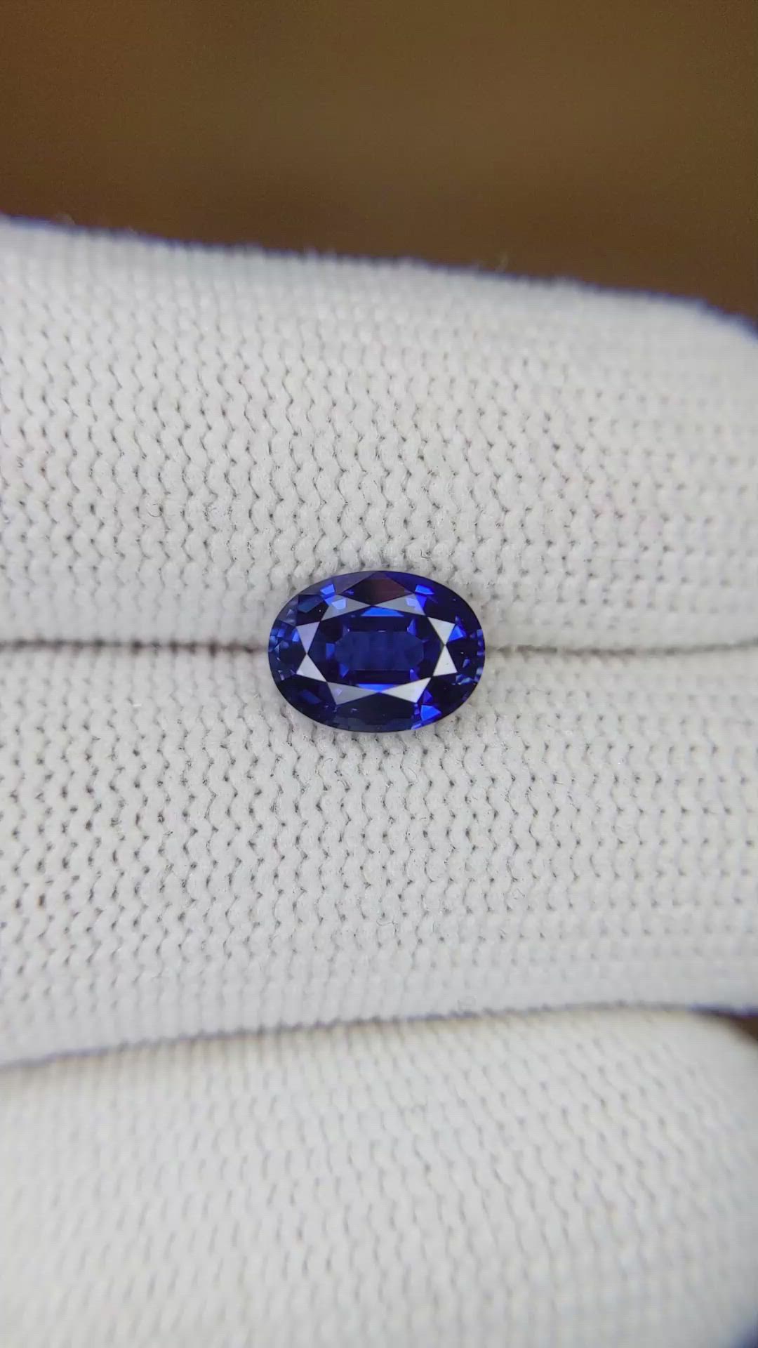 1.73 Ct. Blue Sapphire from Thailand Size Video