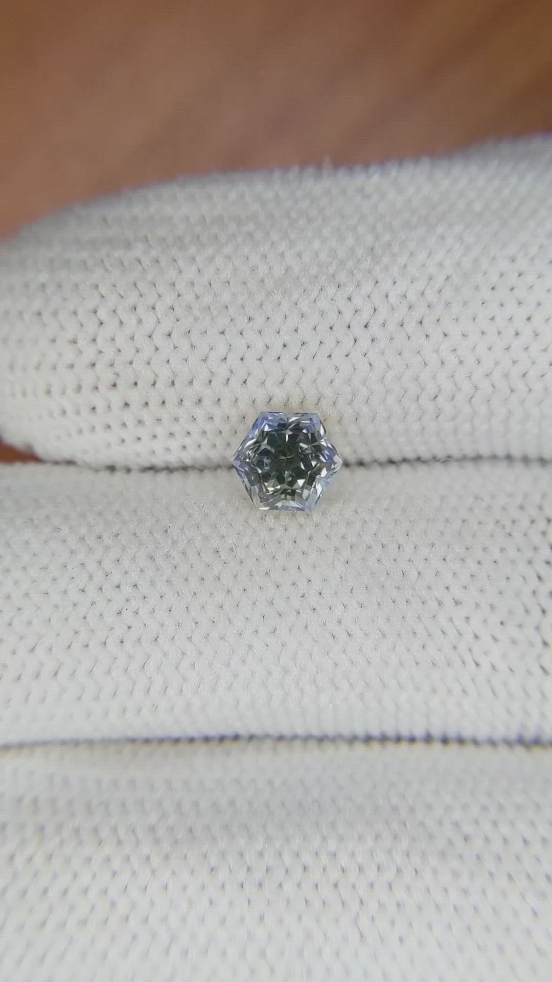 1.14 Ct. Bi Color Sapphire from Ceylon (Sri Lanka) Size Video