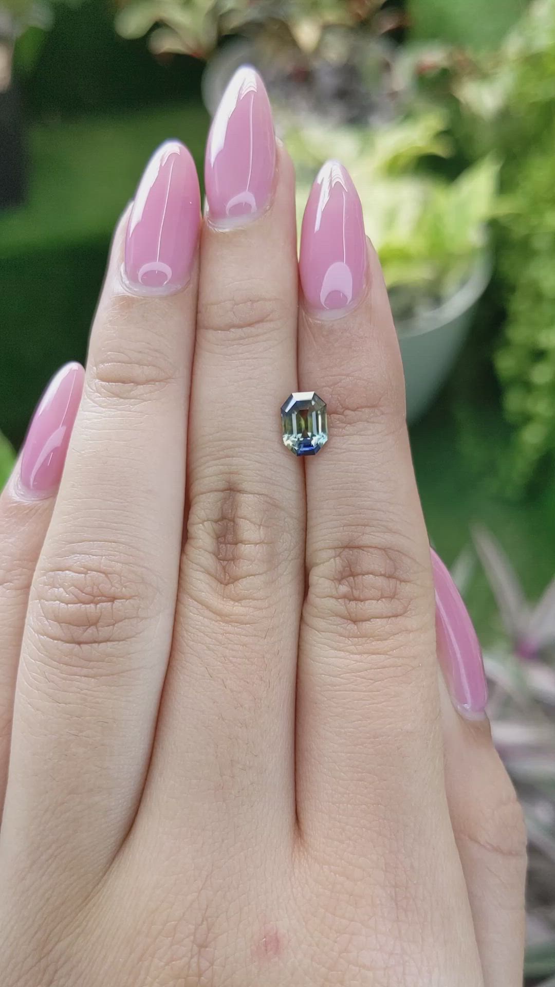 1.69 Ct. Bi Color Sapphire from Ceylon (Sri Lanka) Size Video