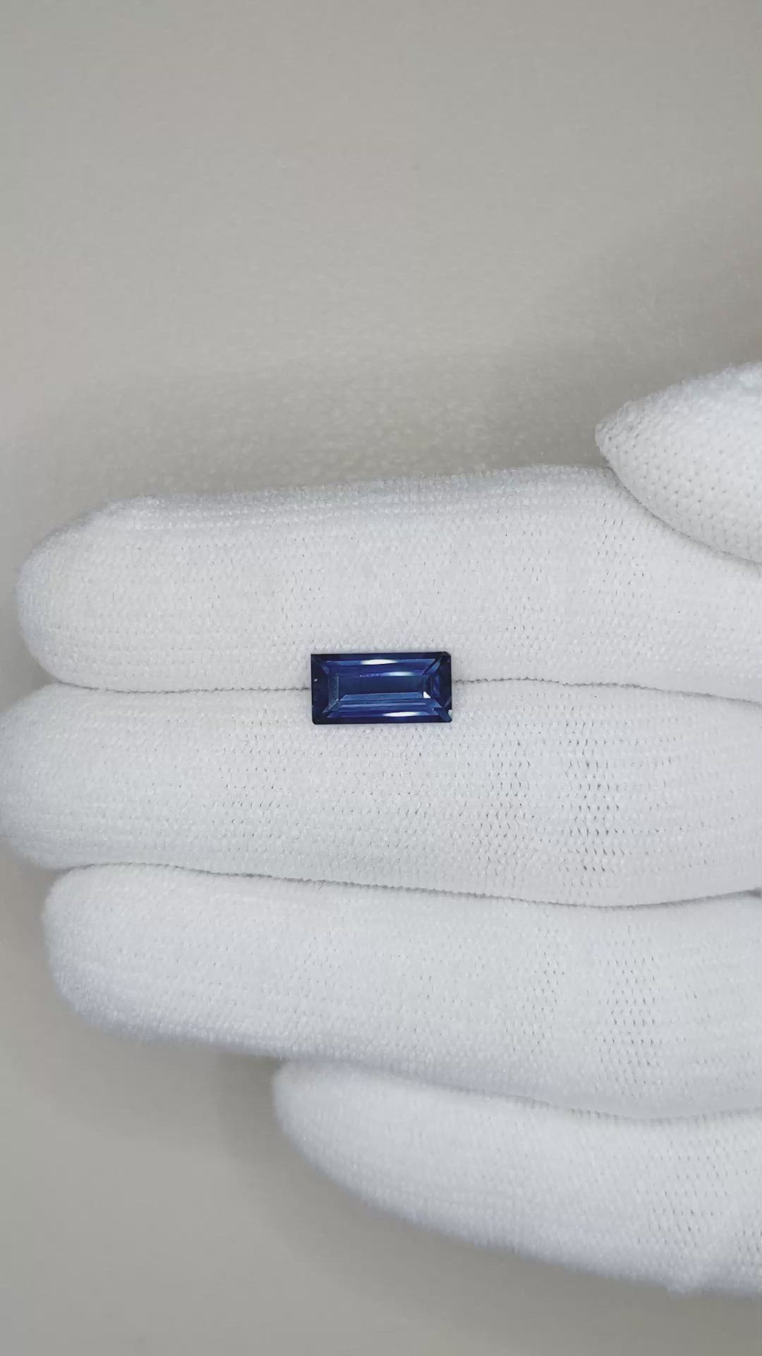 1.83 Ct. Blue Sapphire from Ceylon (Sri Lanka) Size Video