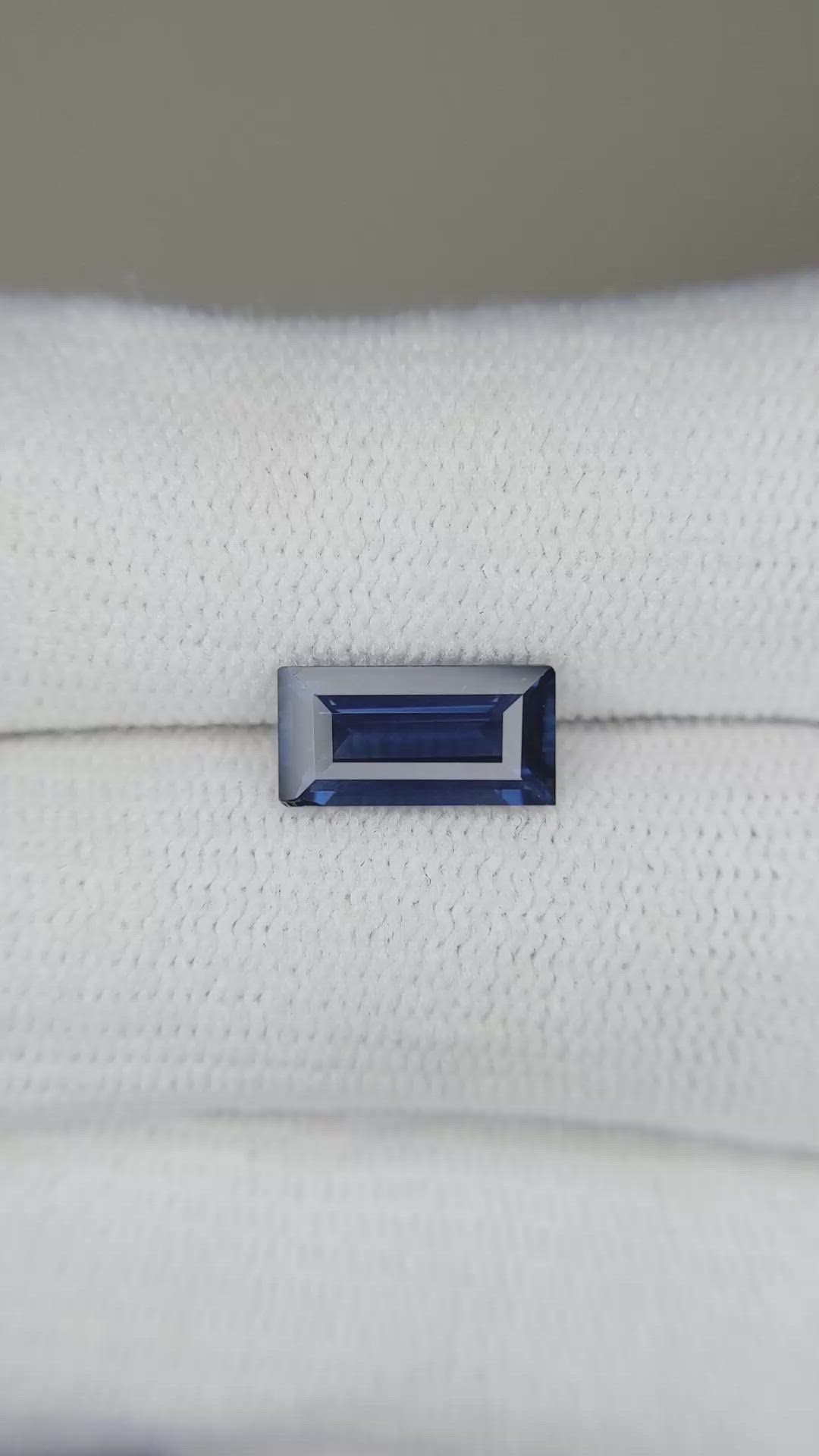 1.83 Ct. Blue Sapphire from Ceylon (Sri Lanka) Size Video