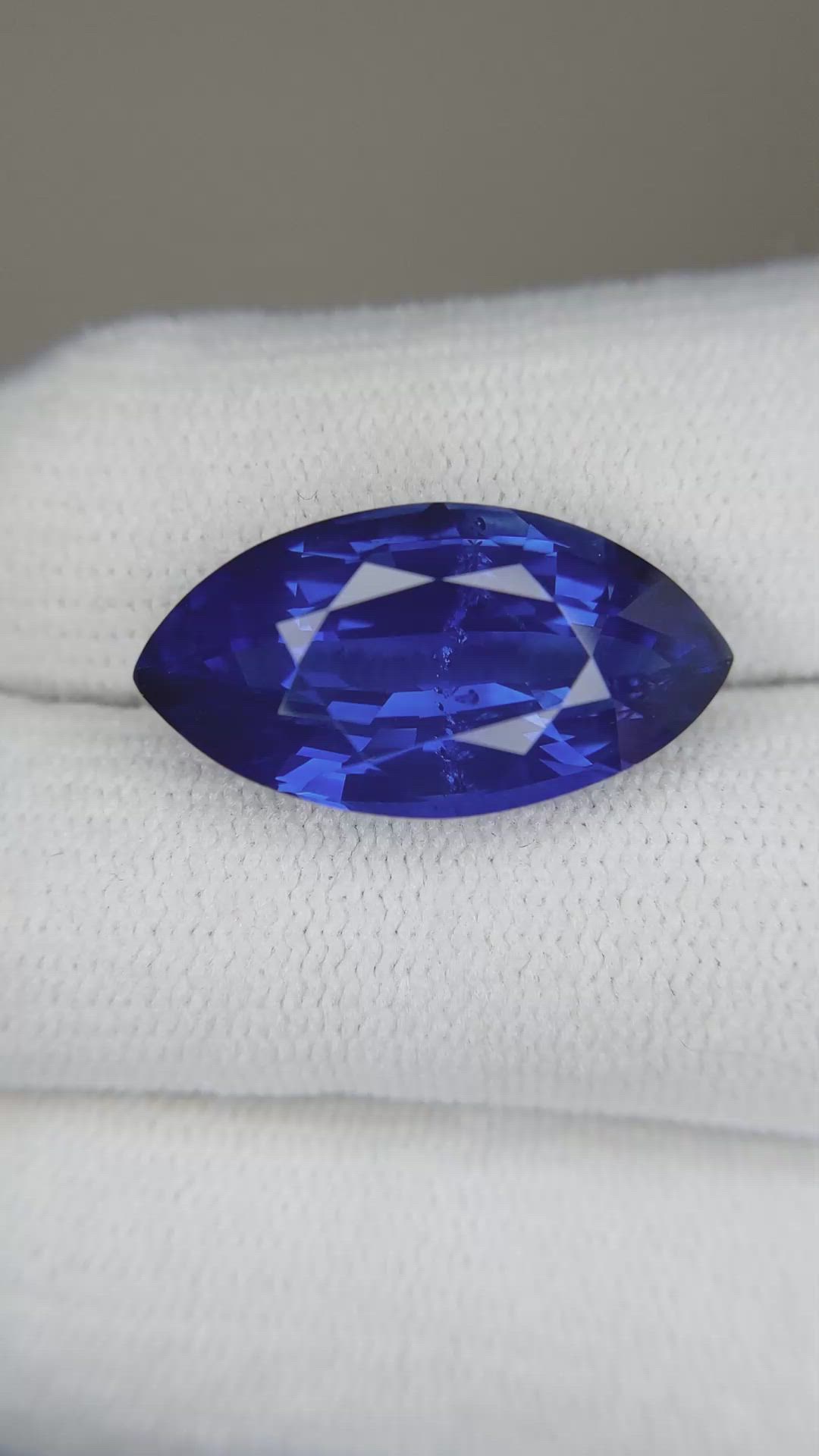 12.18 Ct. Blue Sapphire from Ceylon (Sri Lanka) Size Video