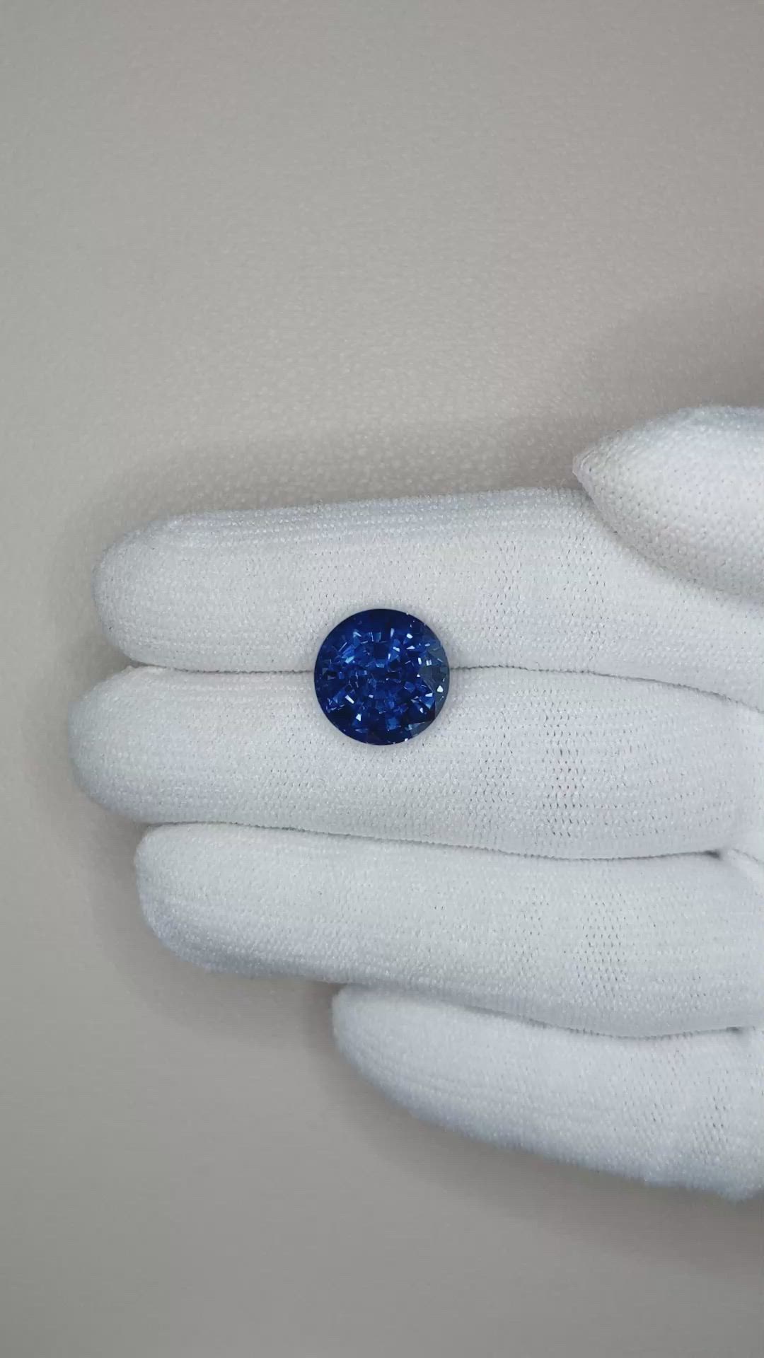 9.47 Ct. Blue Sapphire from Ceylon (Sri Lanka) Size Video