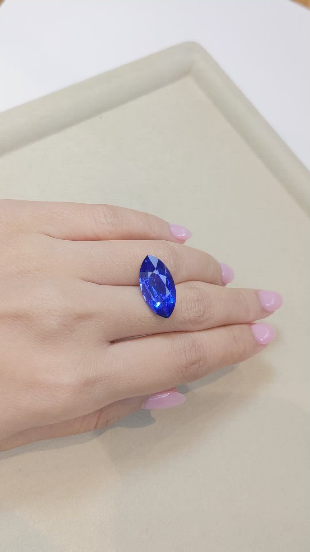 11.52 Ct. Blue Sapphire from Ceylon (Sri Lanka) Size Video