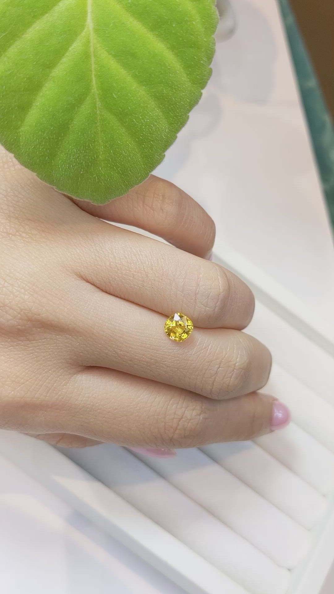 1.15 Ct. Yellow Sapphire from Ceylon (Sri Lanka) Size Video
