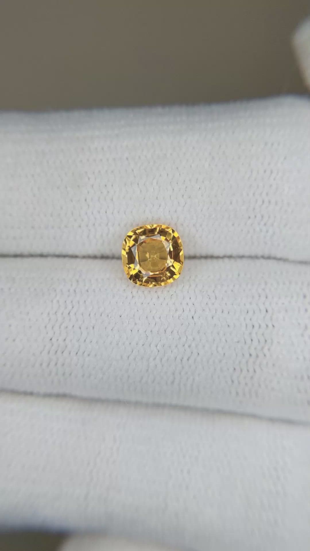 1.15 Ct. Yellow Sapphire from Ceylon (Sri Lanka) Size Video