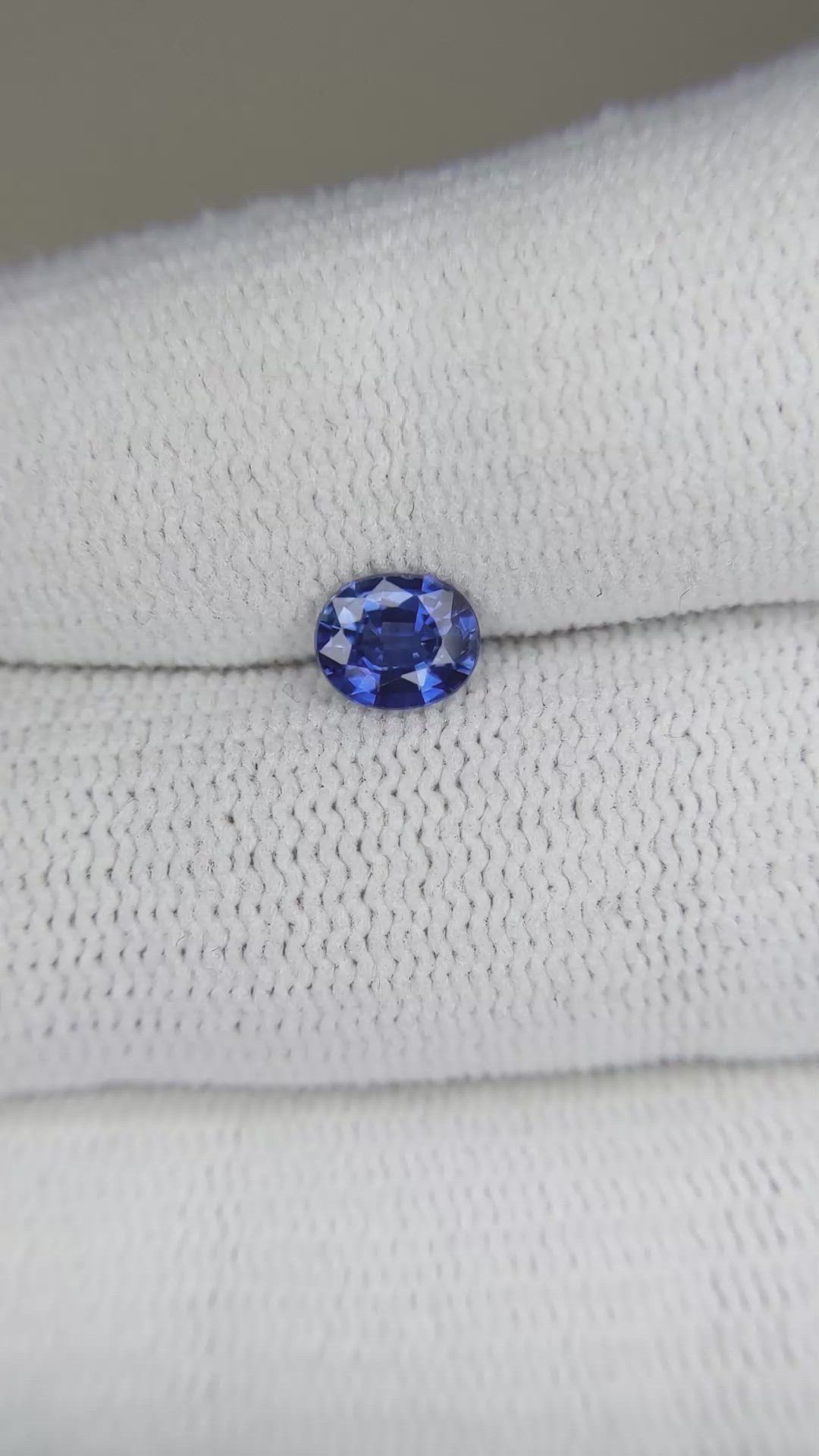 0.82 Ct. Blue Sapphire from Ceylon (Sri Lanka) Size Video