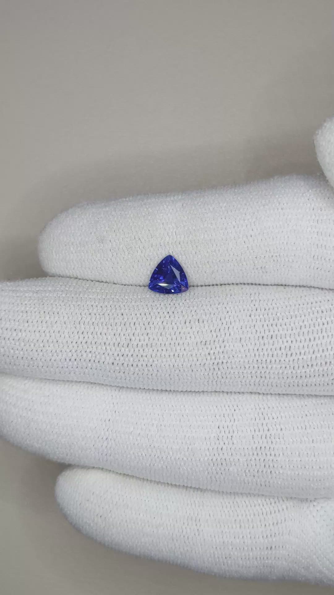 1.00 Ct. Blue Sapphire from Ceylon (Sri Lanka) Size Video