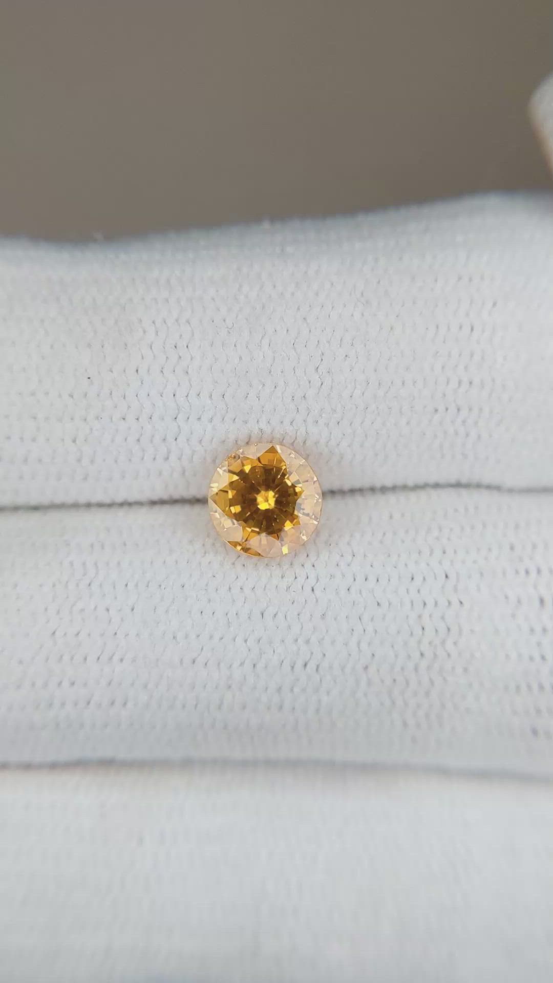 1.17 Ct. Orangish Yellow Sapphire from Ceylon (Sri Lanka) Size Video
