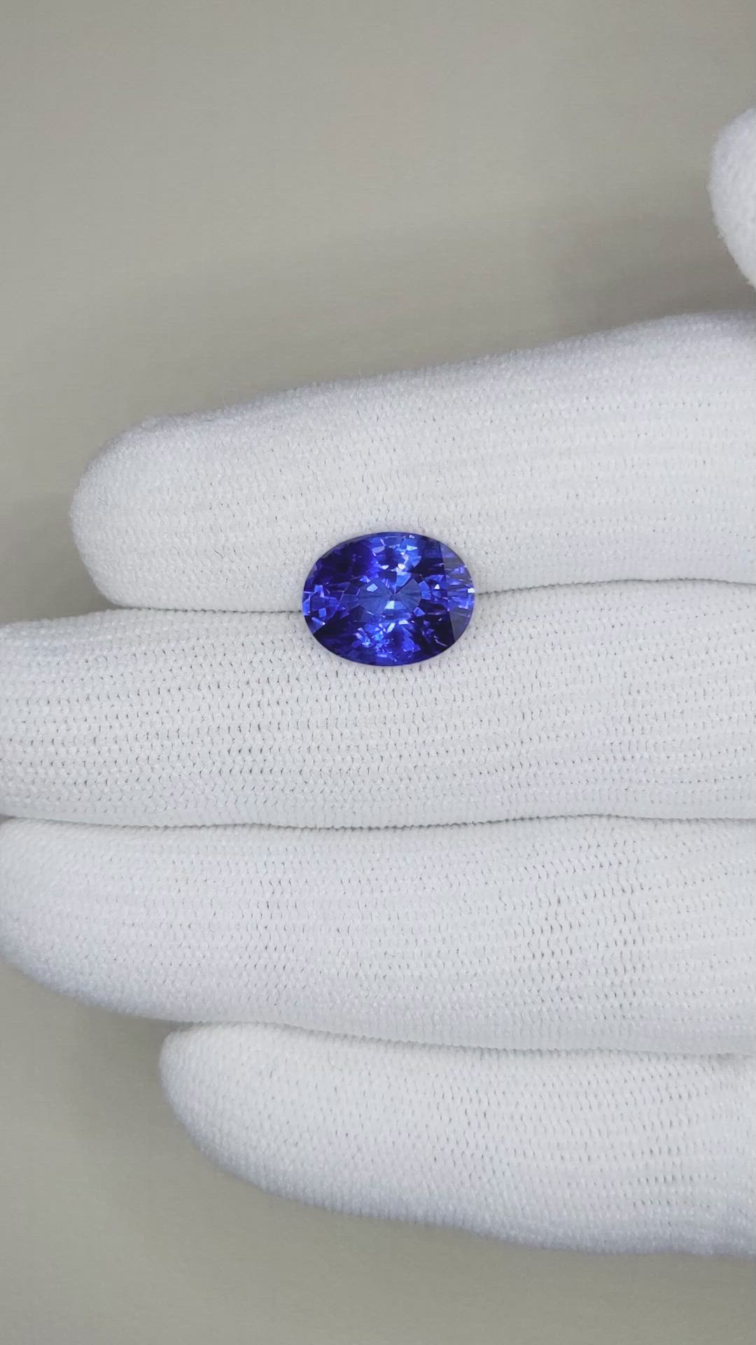 6.03 Ct. Blue Sapphire from Ceylon (Sri Lanka) Size Video