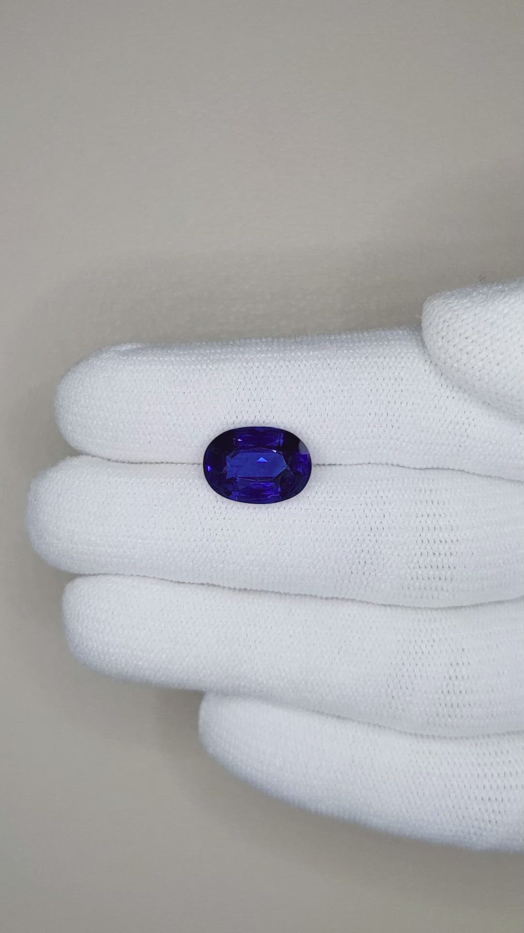 5.08 Ct. Blue Sapphire from Ceylon (Sri Lanka) Size Video