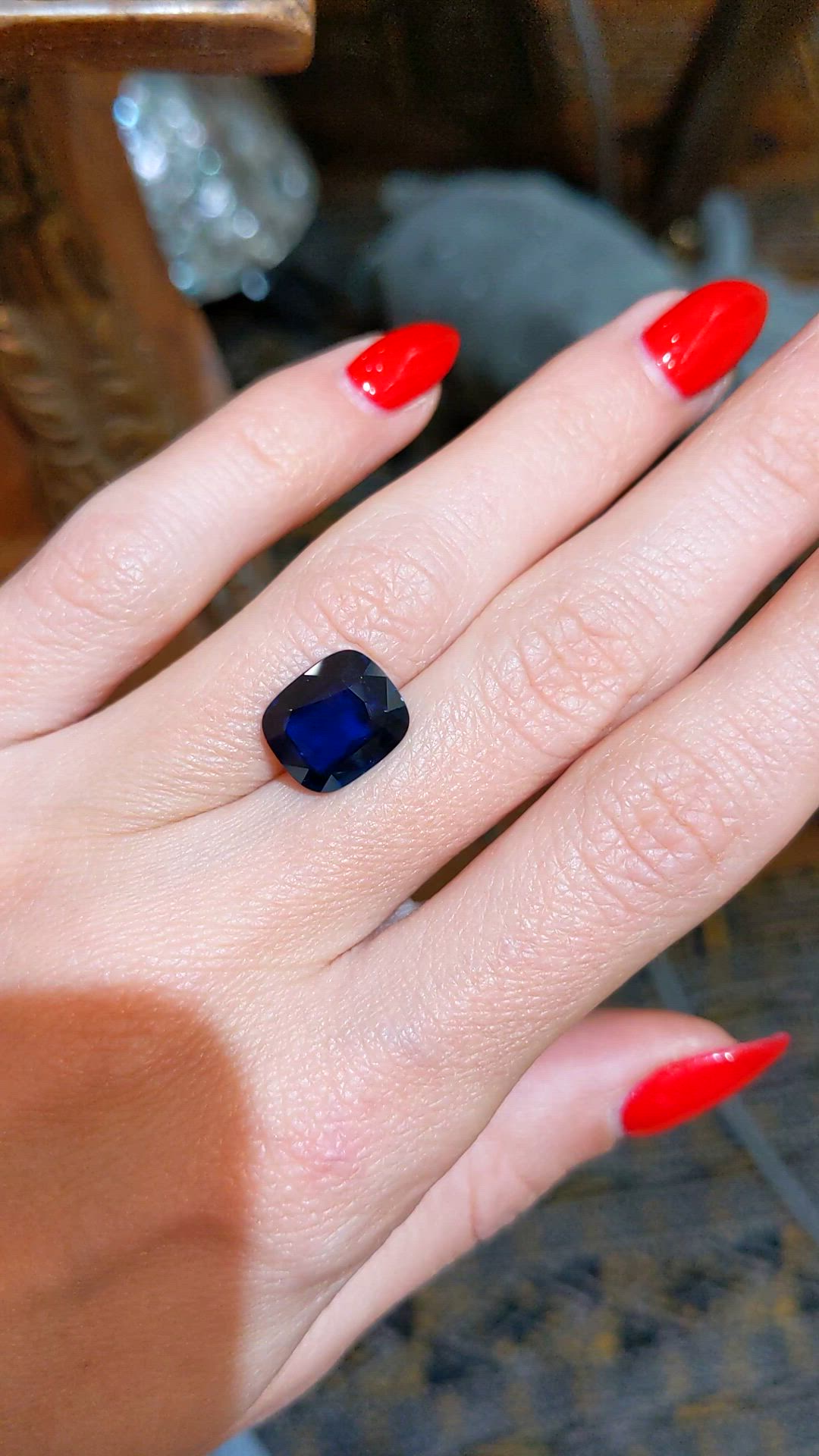 5.05 Ct. Blue Sapphire from Ceylon (Sri Lanka) Size Video