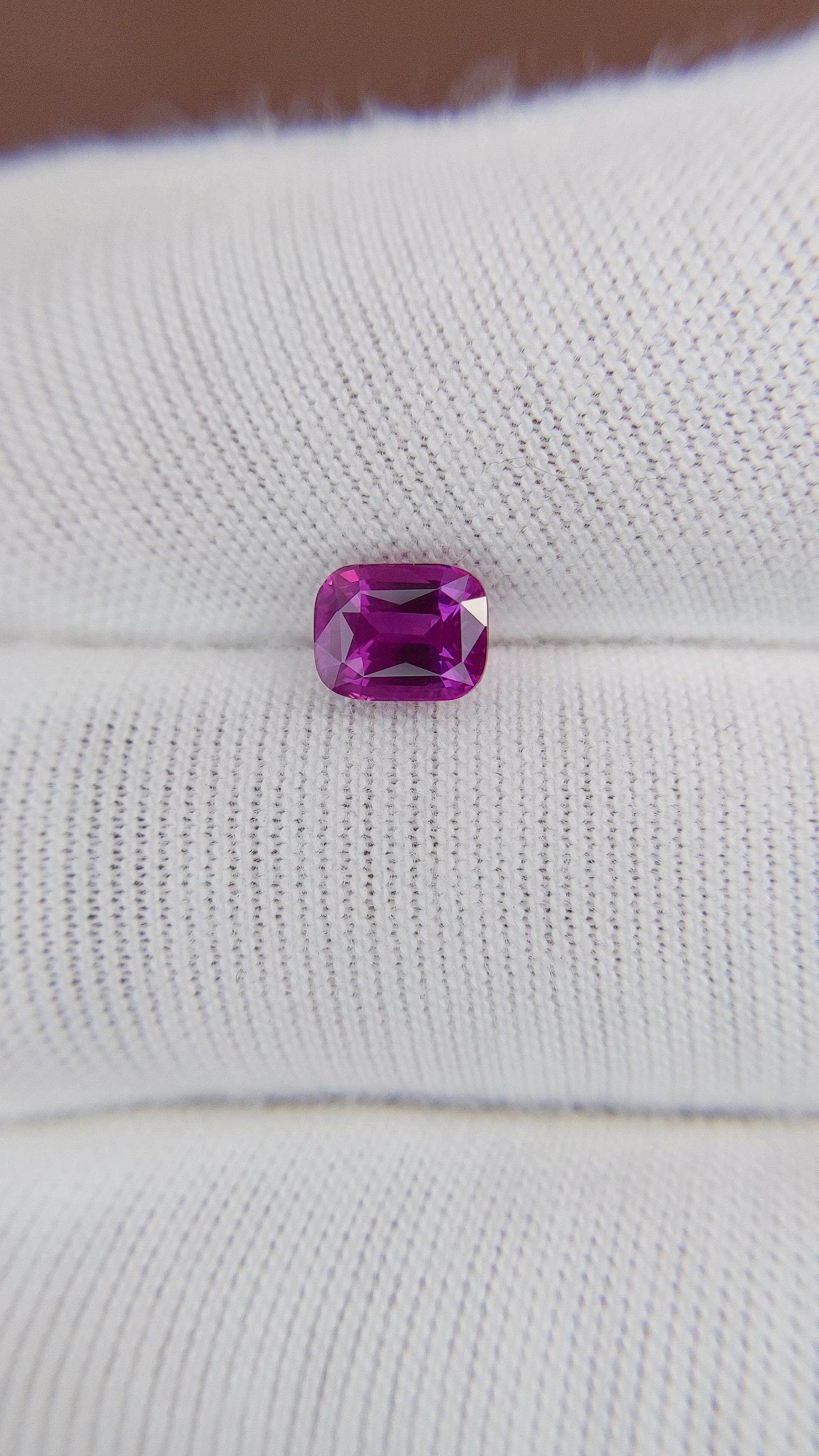 1.18 Ct. Purplish Pink Sapphire from Ceylon (Sri Lanka) Size Video