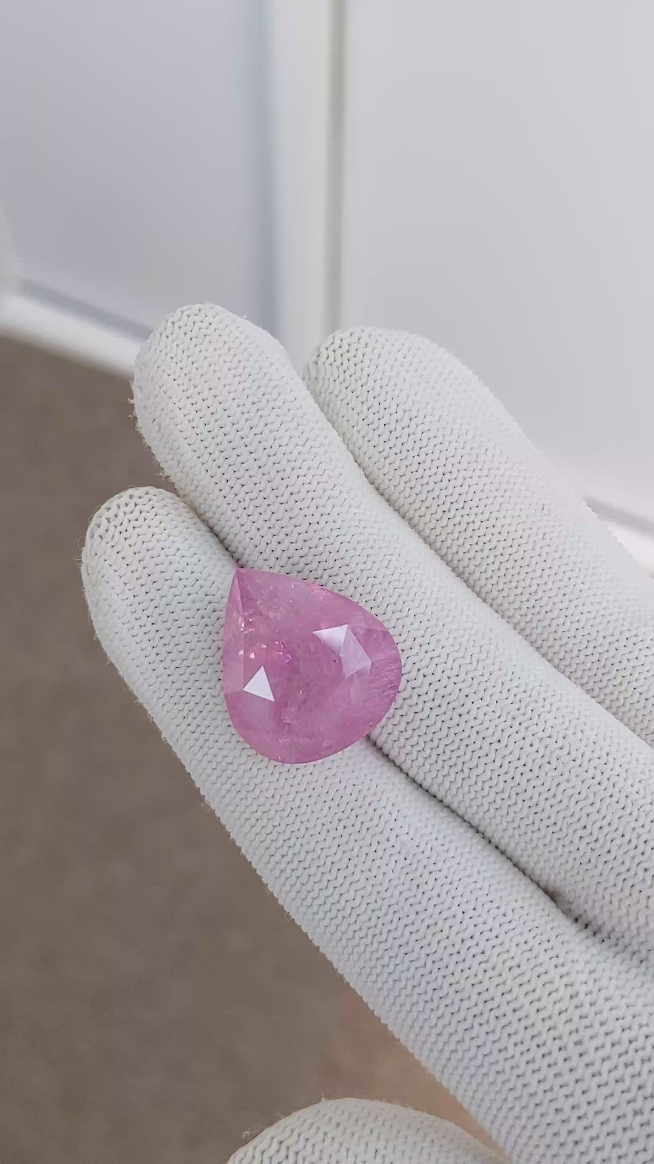 33.61 Ct. Pink Sapphire from Ceylon (Sri Lanka) Size Video
