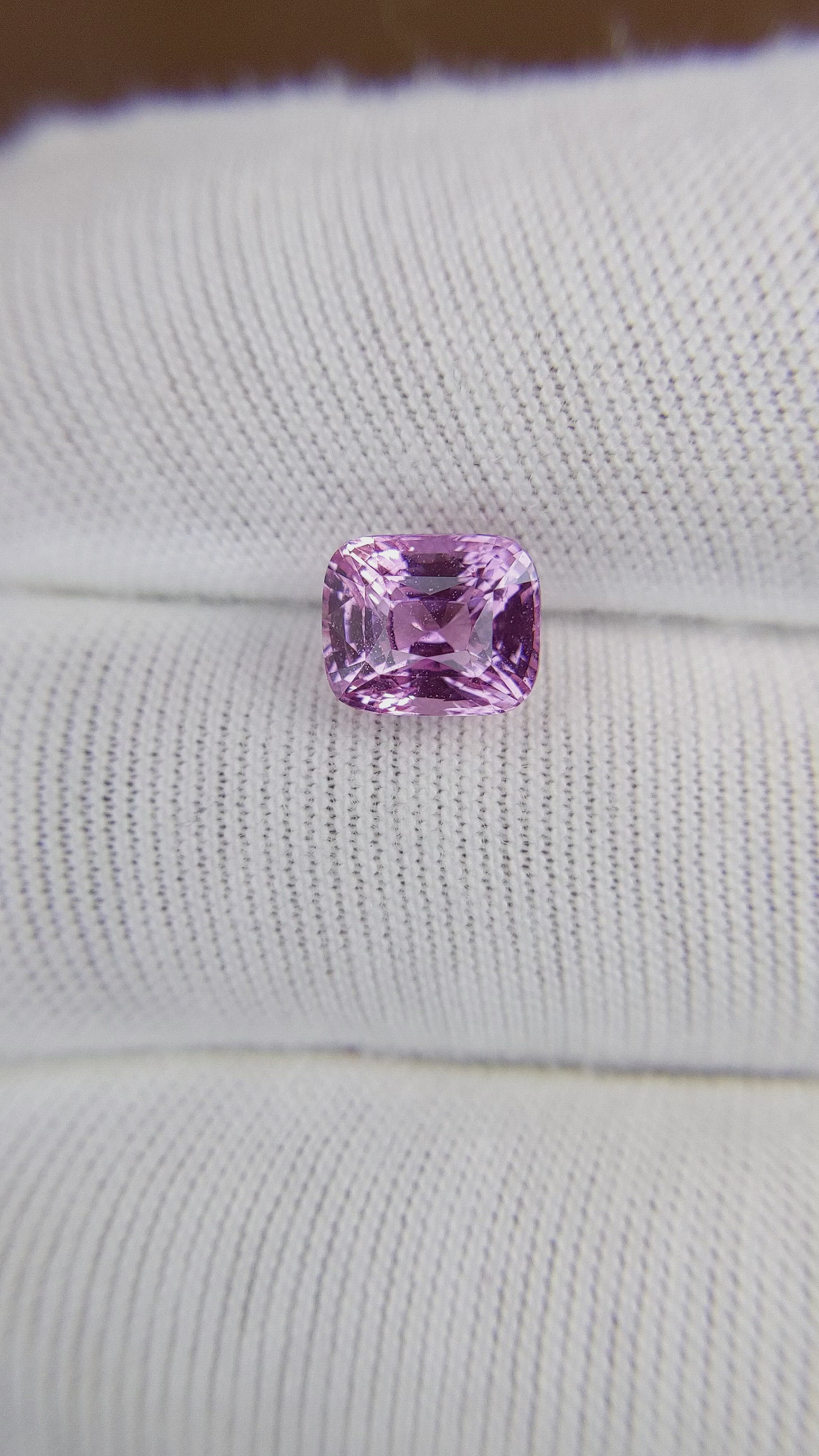 3.02 Ct. Purplish Pink Sapphire from Ceylon (Sri Lanka) Size Video