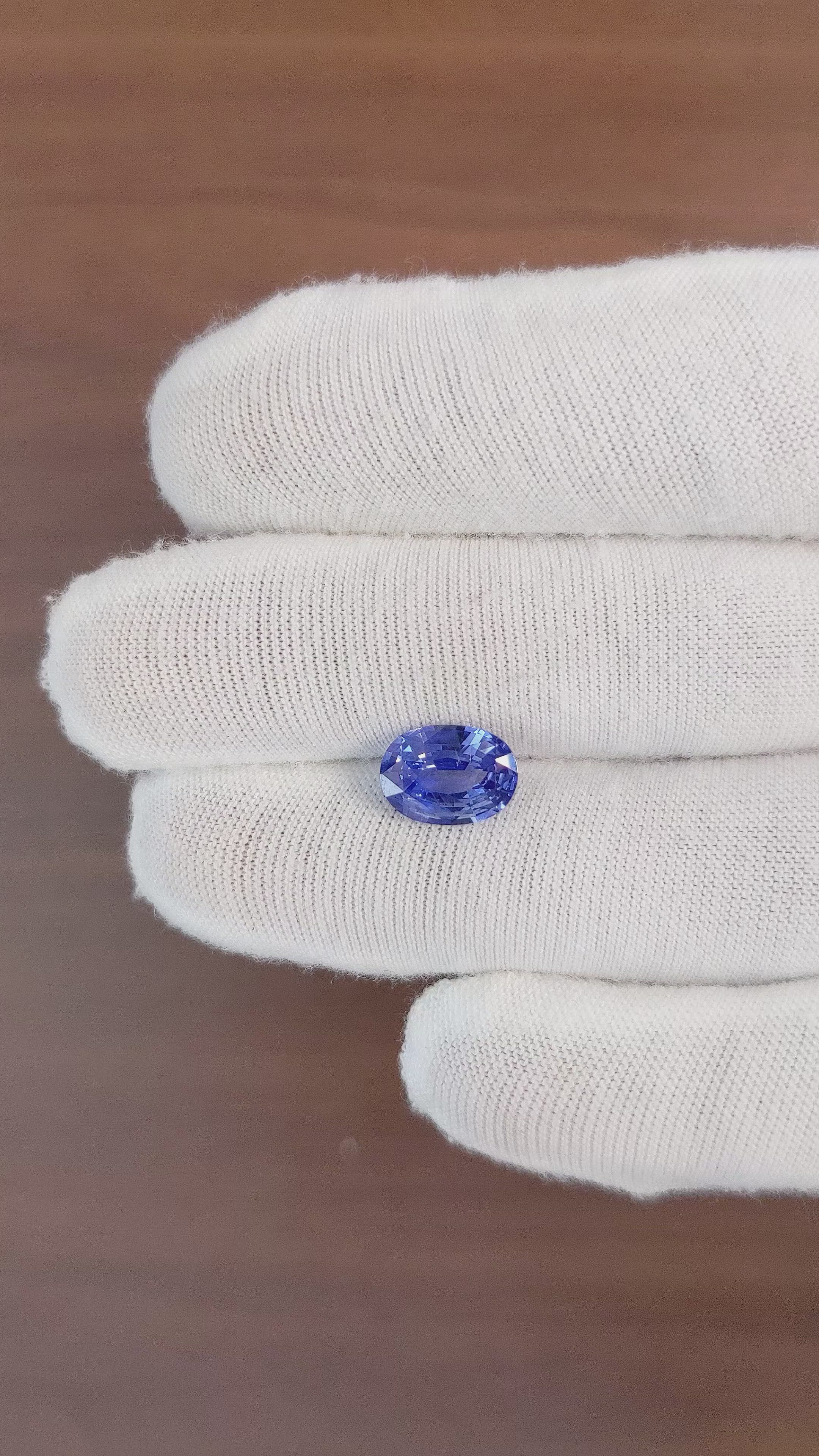 2.88 Ct. Blue Sapphire from Ceylon (Sri Lanka) Size Video