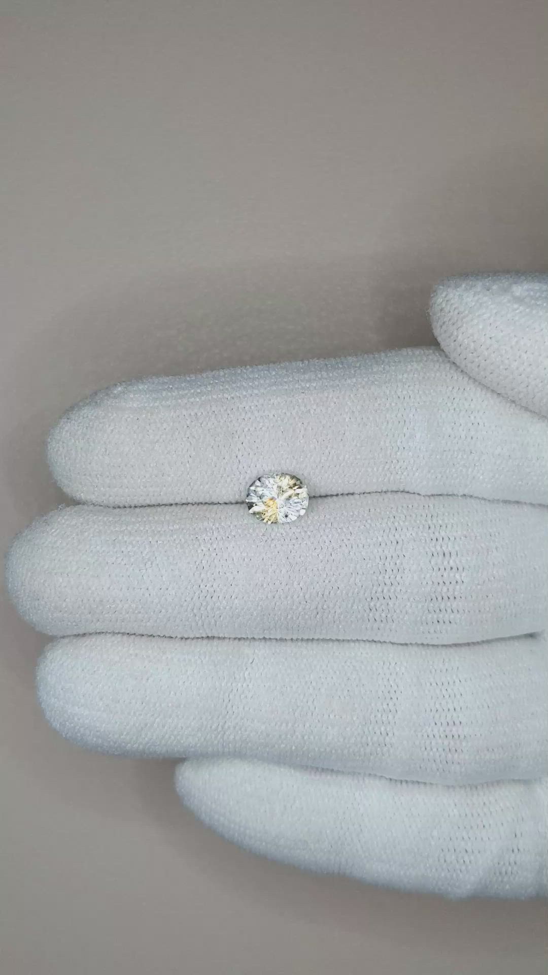 1.06 Ct. Bi Color Sapphire from Montana Size Video