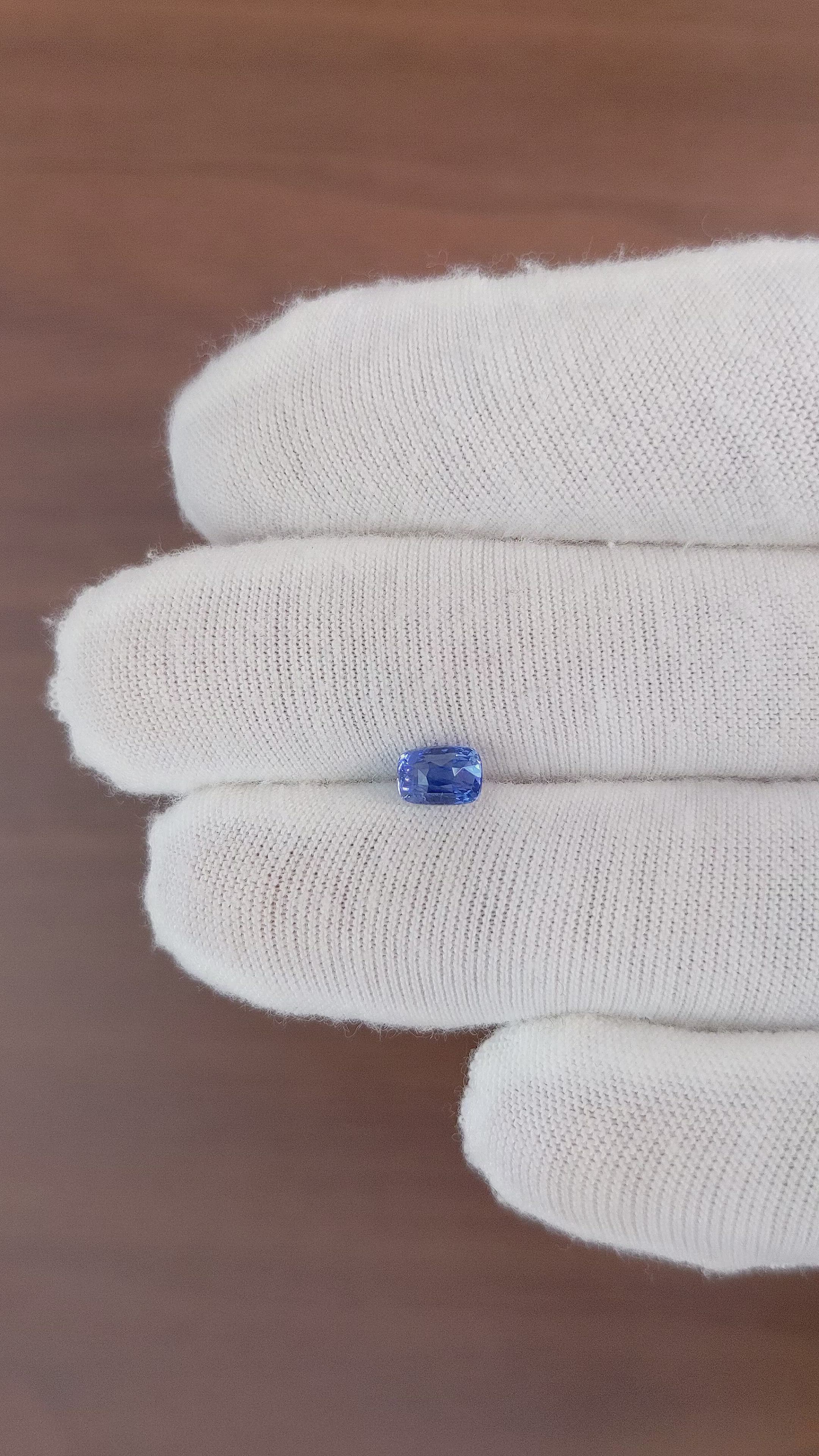 1.00 Ct. Blue Sapphire from Ceylon (Sri Lanka) Size Video