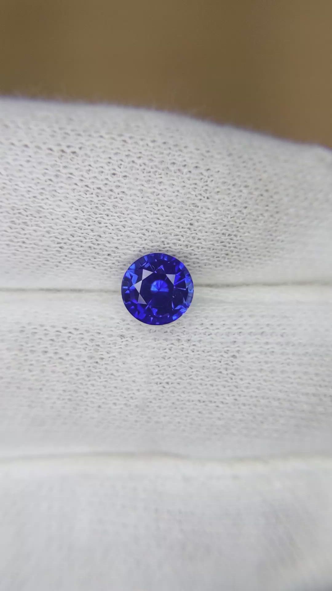 1.65 Ct. Blue Sapphire from Ceylon (Sri Lanka) Size Video