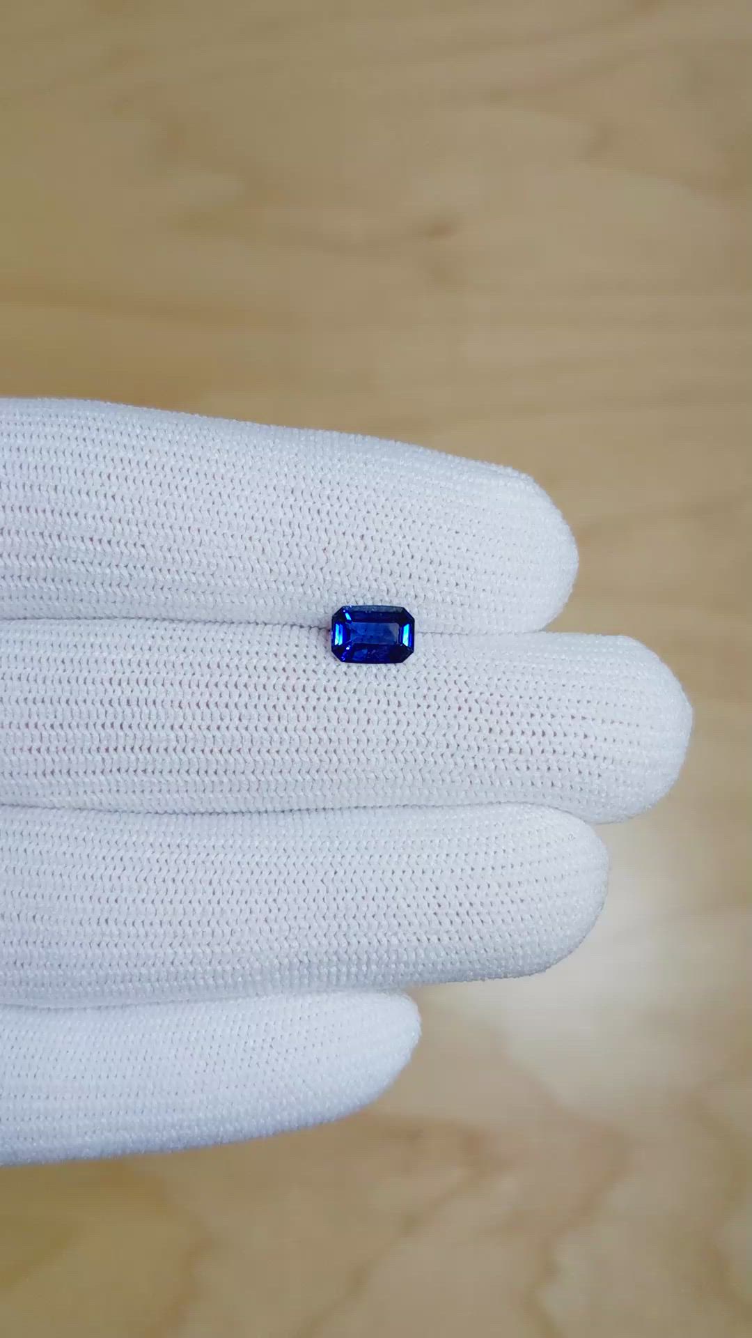 0.98 Ct. Blue Sapphire from Ceylon (Sri Lanka) Size Video