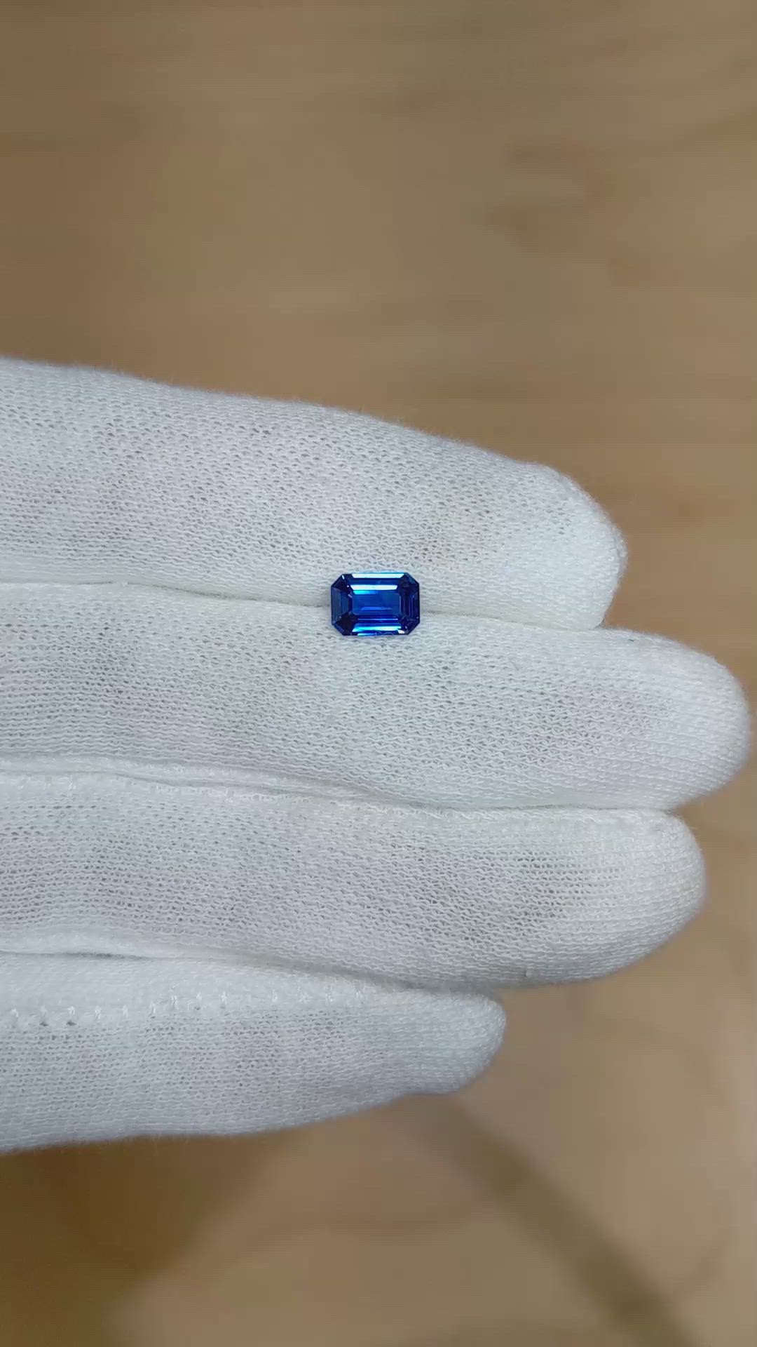0.98 Ct. Blue Sapphire from Ceylon (Sri Lanka) Size Video