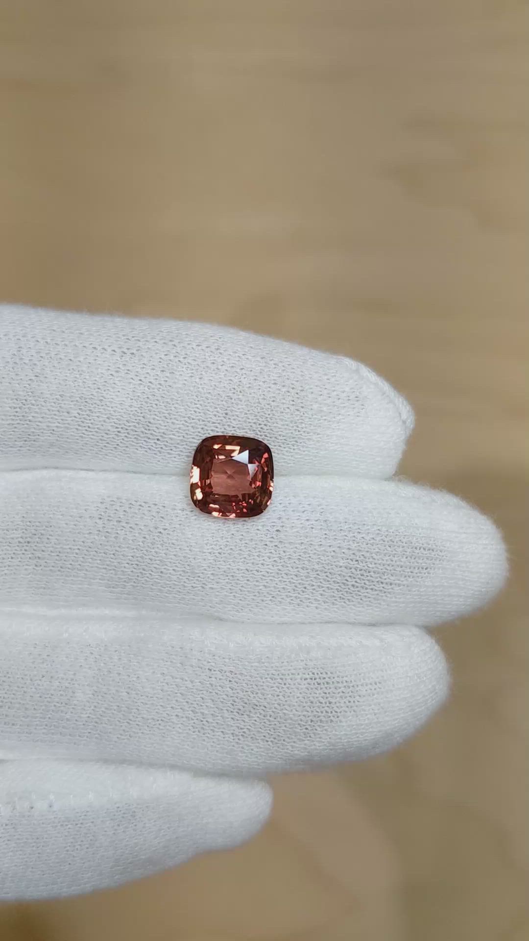 3.22 Ct. Pinkish Brown Sapphire from Ceylon (Sri Lanka) Size Video