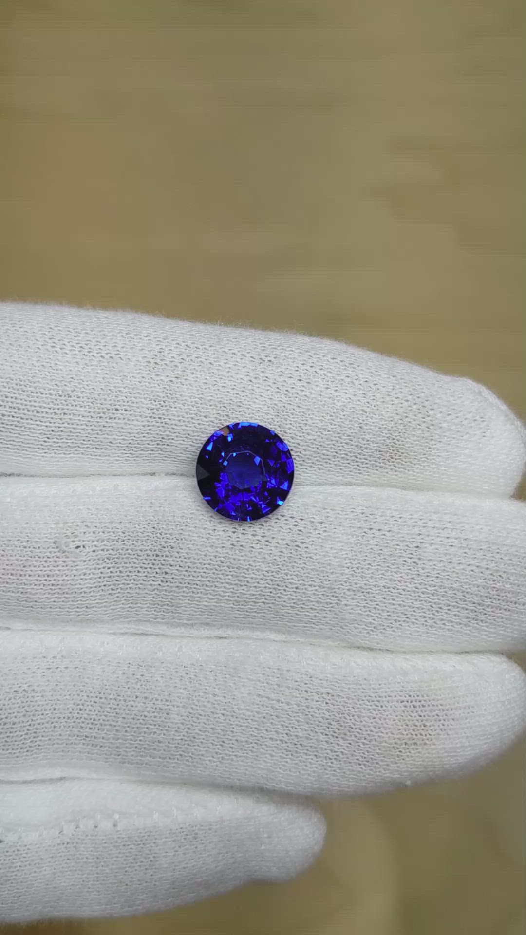 4.69 Ct. Blue Sapphire from Ceylon (Sri Lanka) Size Video