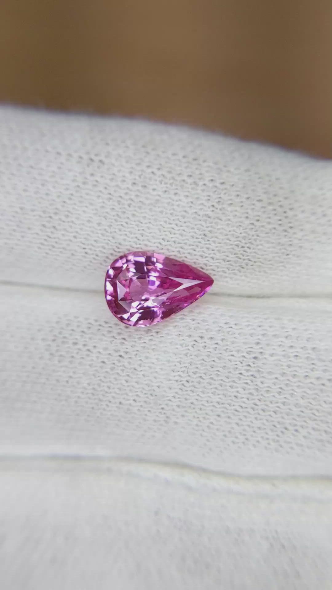 2.29 Ct. Pink Sapphire from Ceylon (Sri Lanka) Size Video