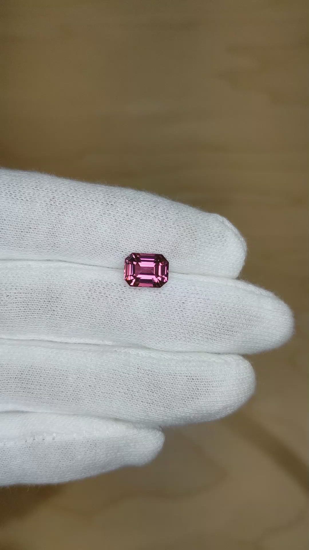 3.06 Ct. Pink Sapphire from Ceylon (Sri Lanka) Size Video