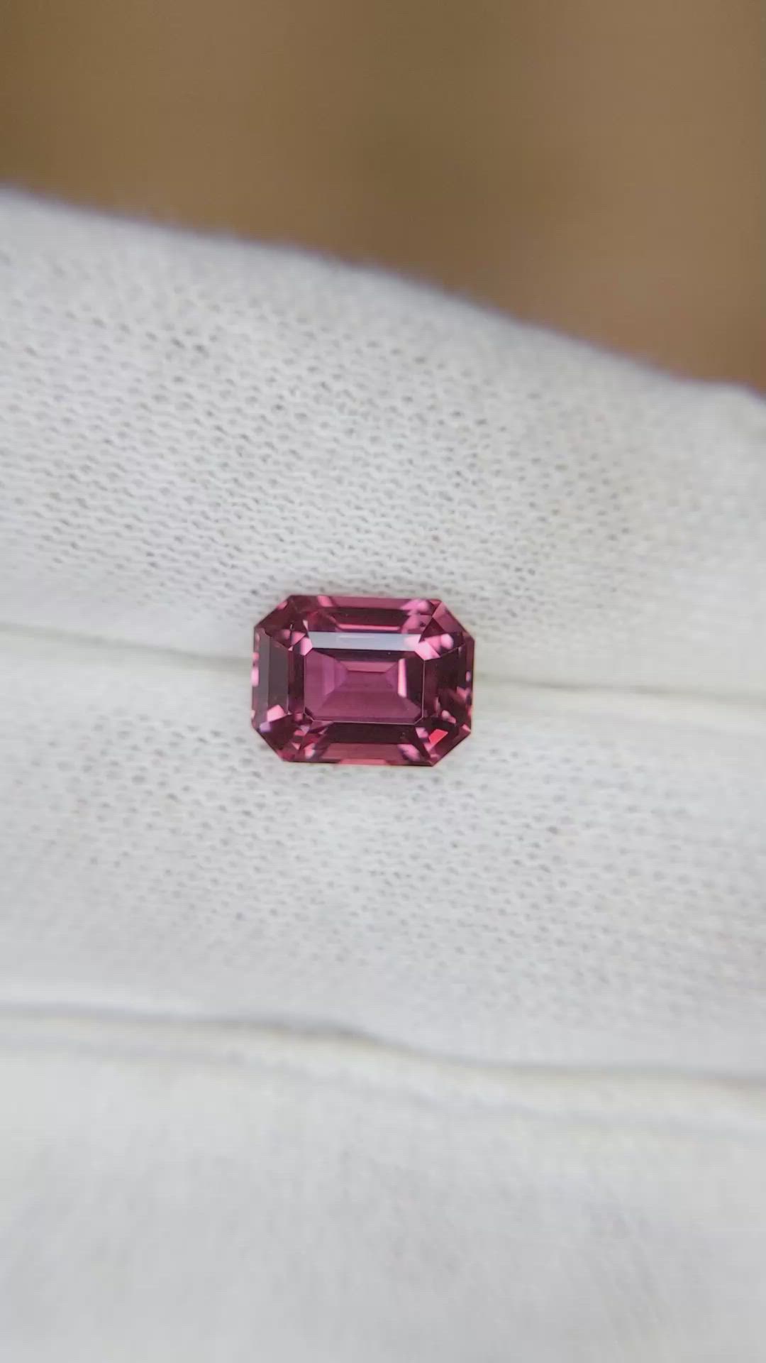 3.06 Ct. Pink Sapphire from Ceylon (Sri Lanka) Size Video