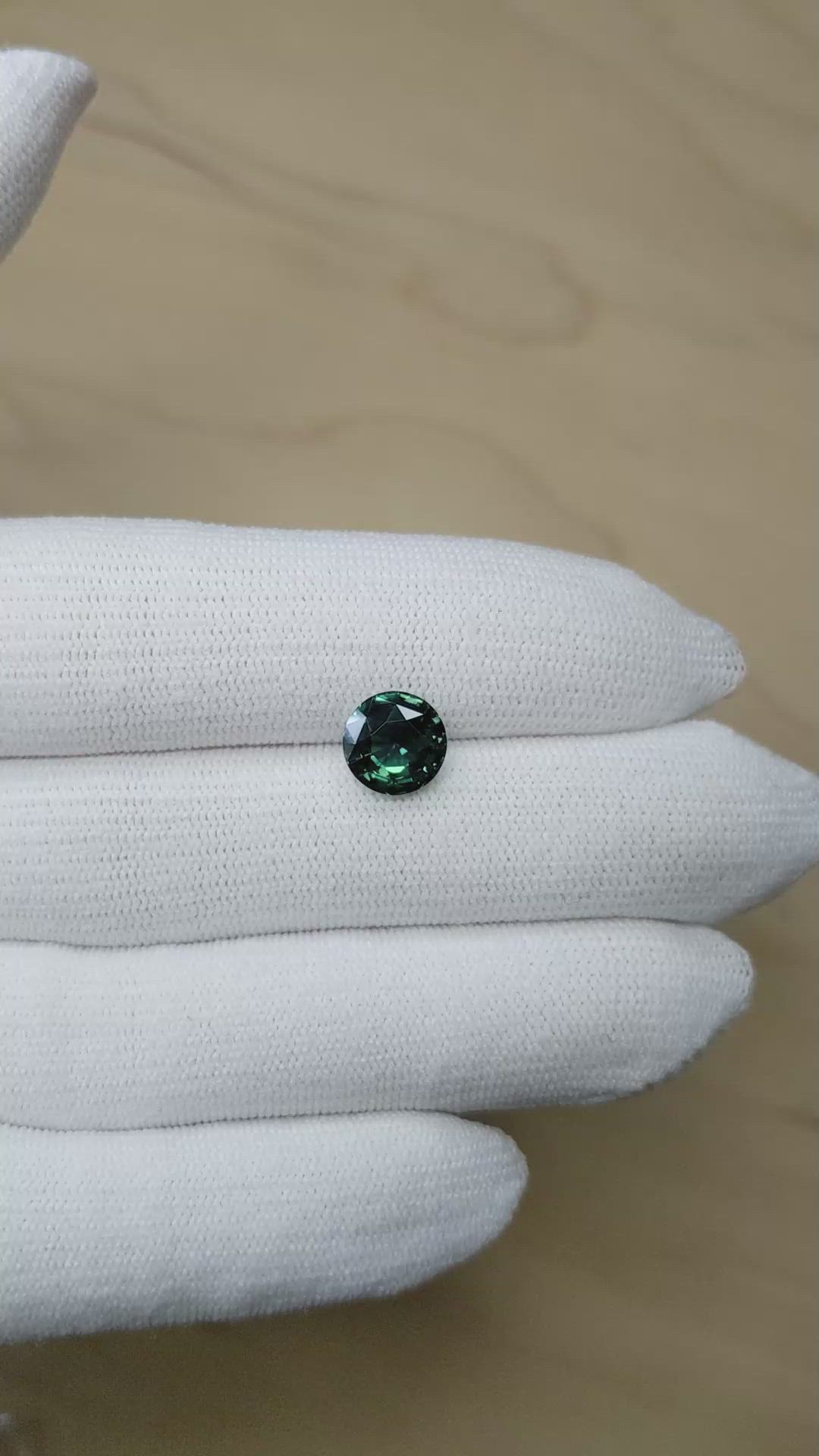 3.20 Ct. Bluish Green Sapphire from Ceylon (Sri Lanka) Size Video