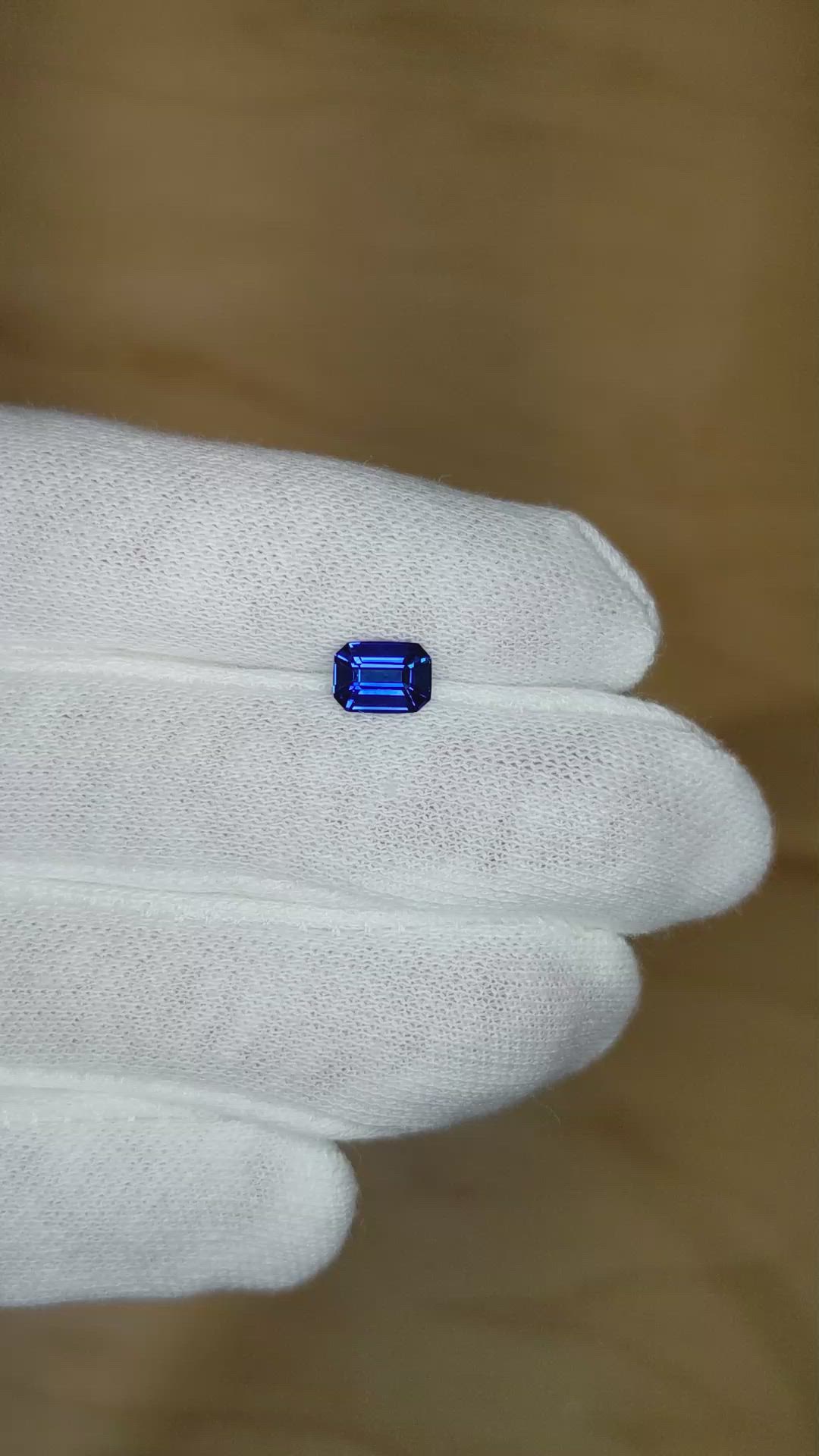 1.25 Ct. Blue Sapphire from Ceylon (Sri Lanka) Size Video