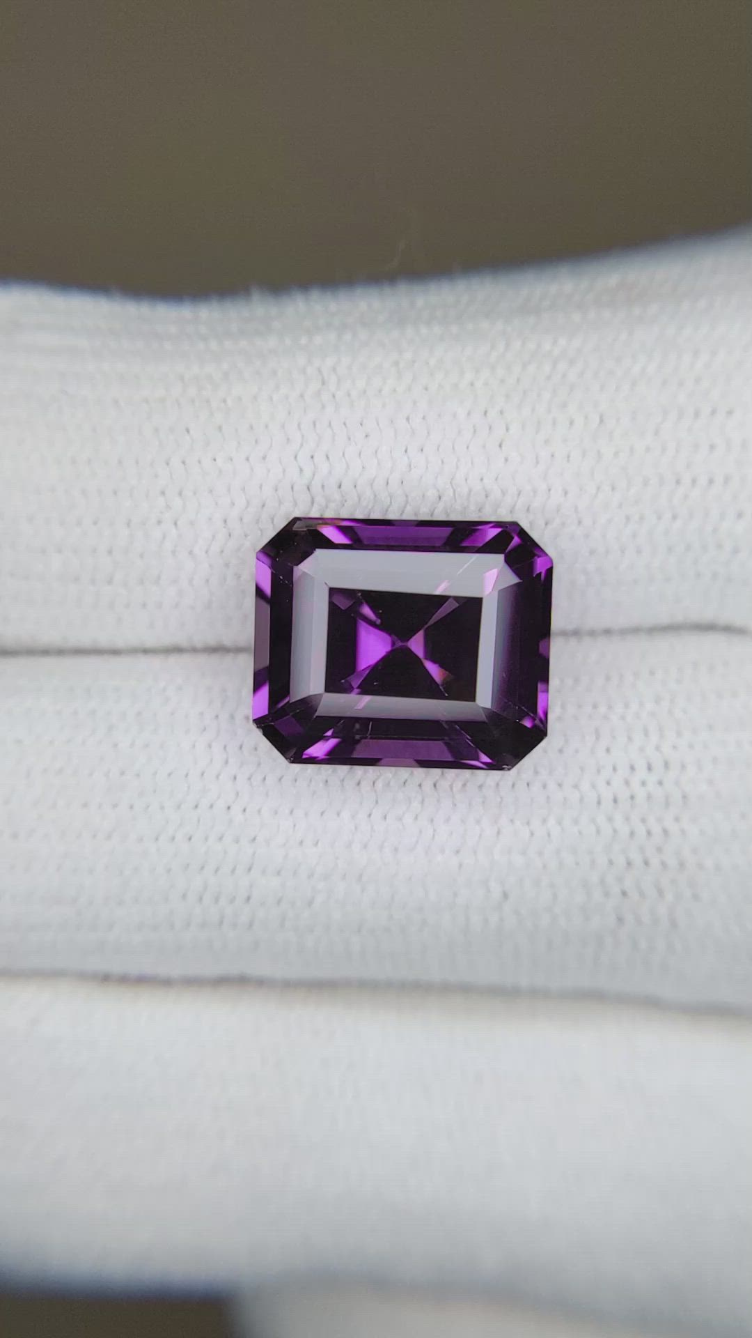 7.07 Ct. Purple Sapphire from Madagascar Size Video