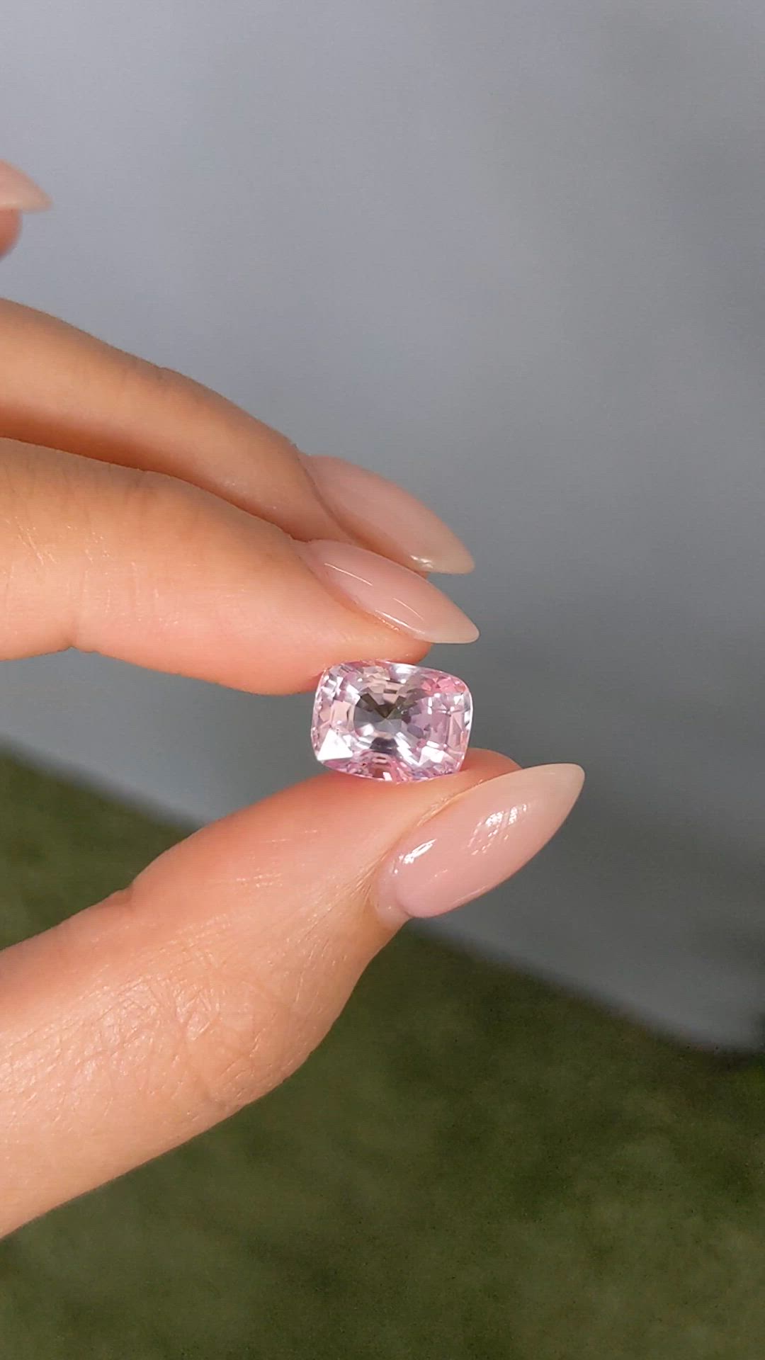 5.24 Ct. Pink Sapphire from Ceylon (Sri Lanka) Size Video