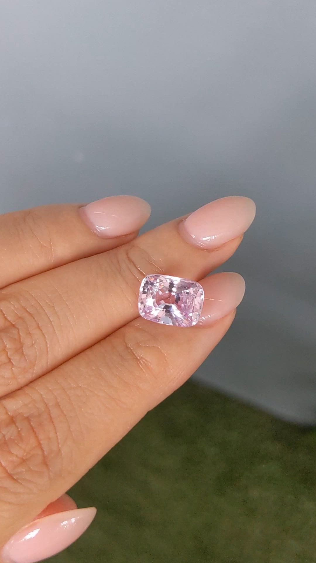 5.24 Ct. Pink Sapphire from Ceylon (Sri Lanka) Size Video