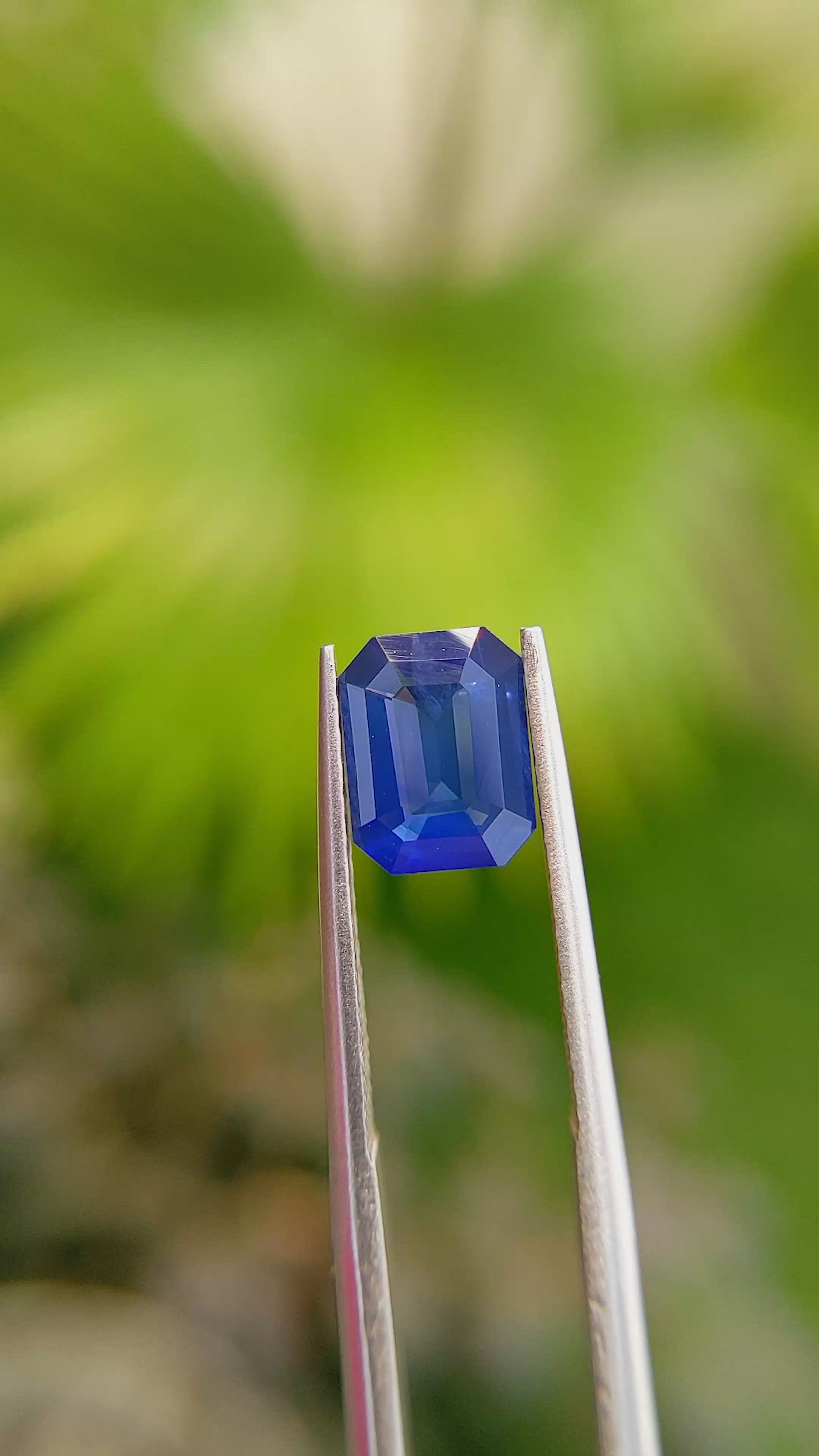 1.77 Ct. Blue Sapphire from Ceylon (Sri Lanka) Size Video