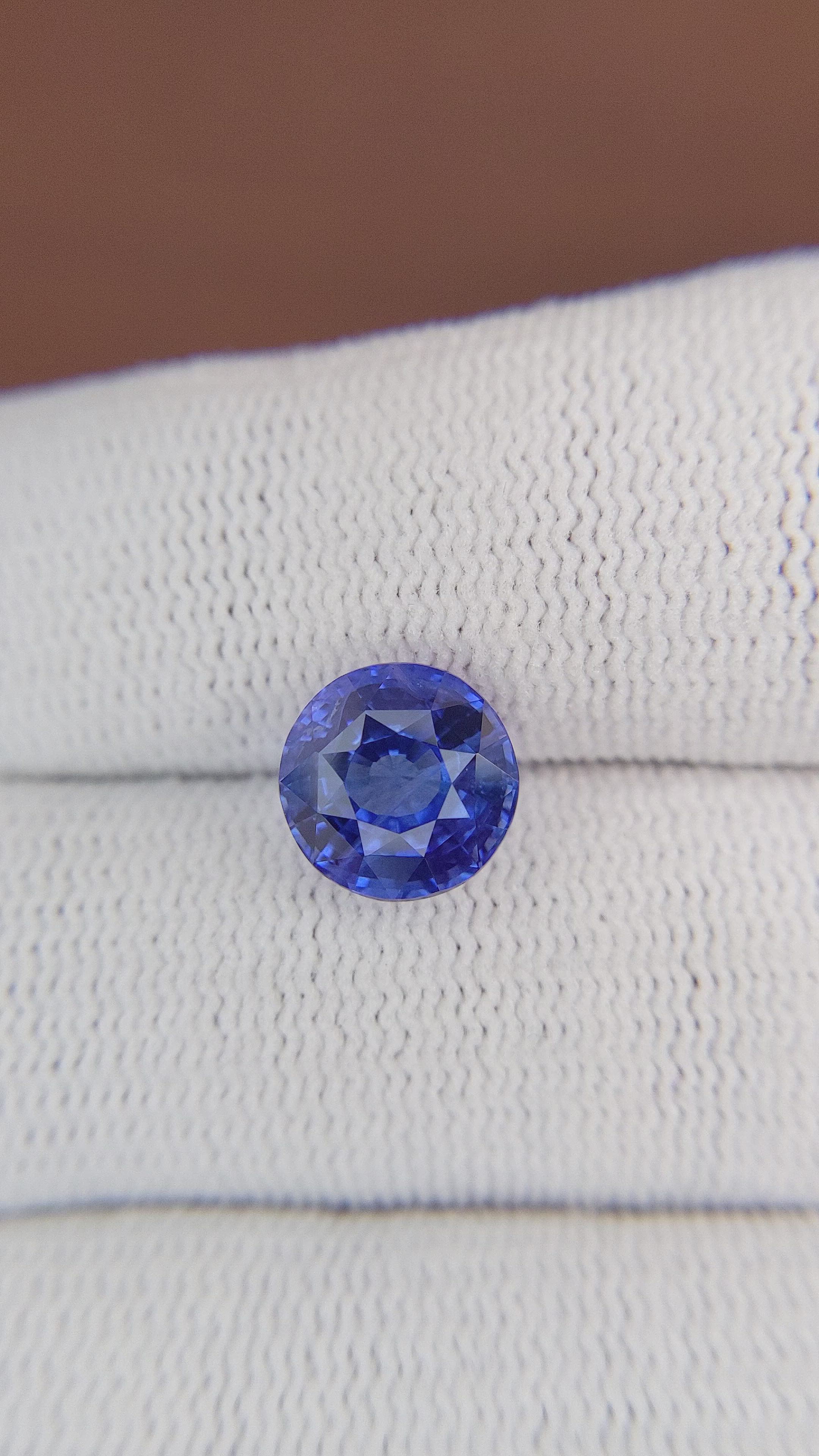 3.83 Ct. Blue Sapphire from Ceylon (Sri Lanka) Size Video