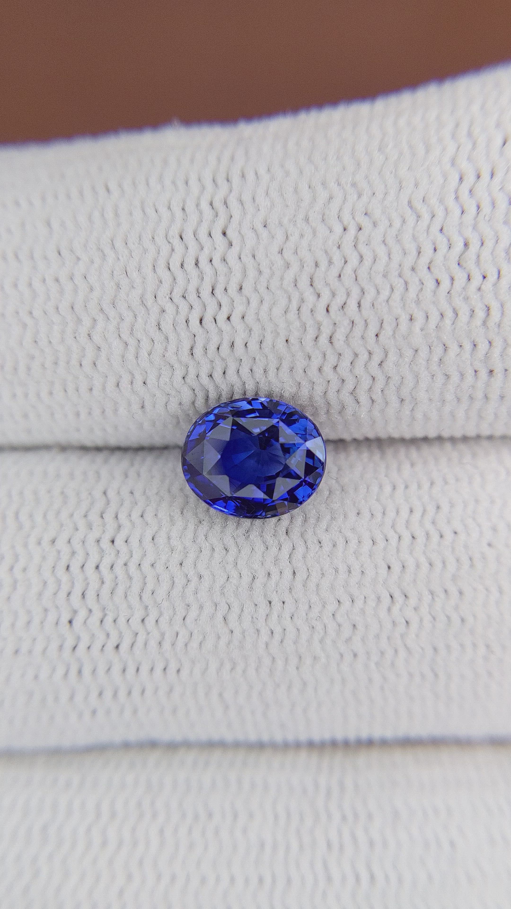 1.66 Ct. Blue Sapphire from Ceylon (Sri Lanka) Size Video