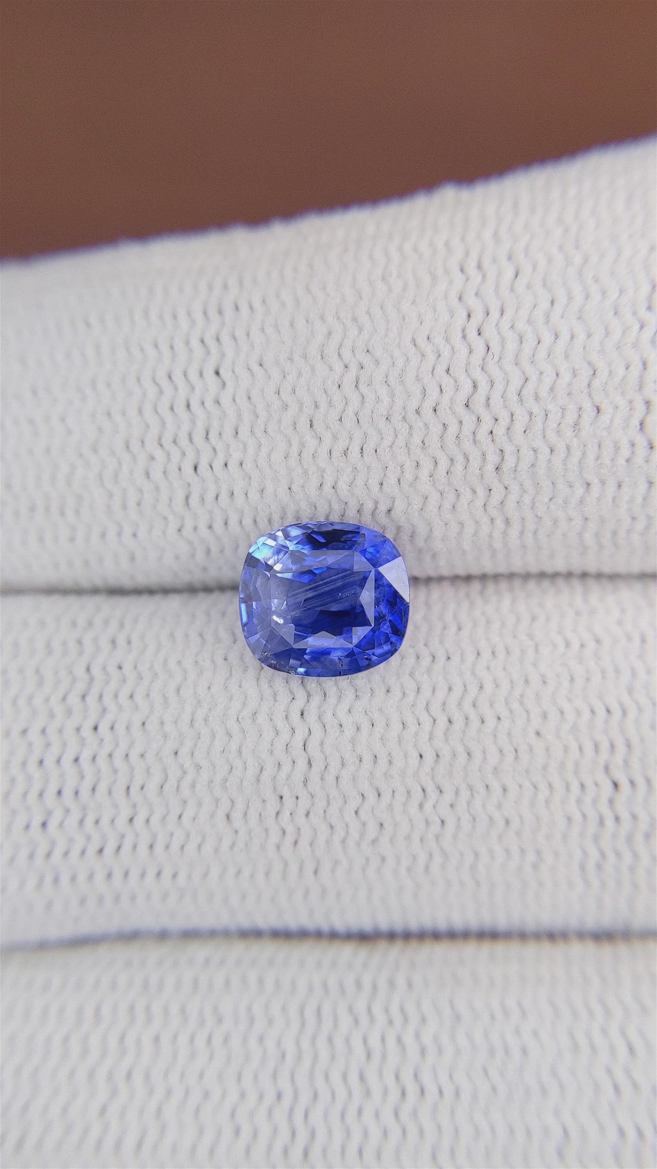2.18 Ct. Blue Sapphire from Ceylon (Sri Lanka) Size Video