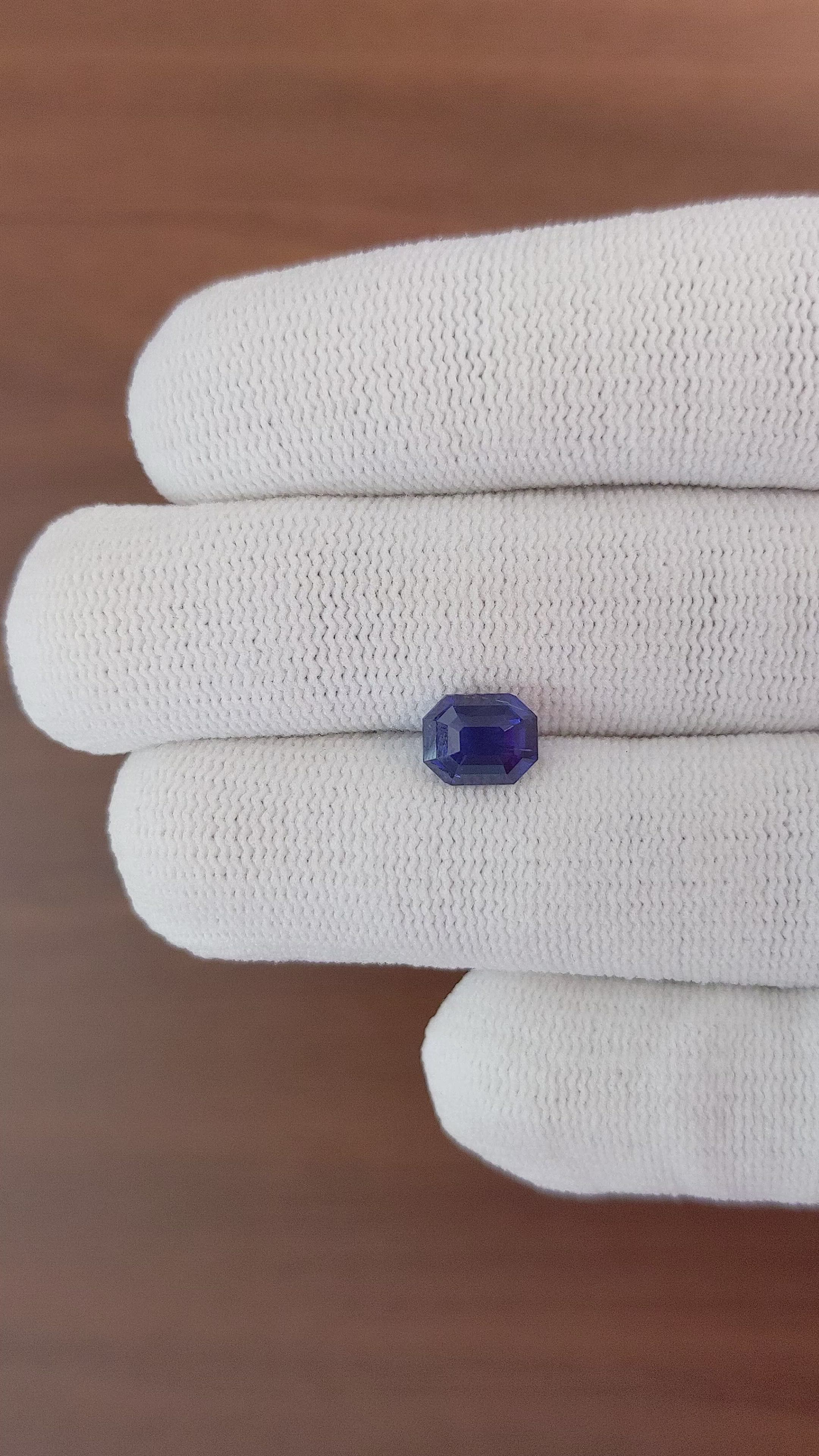 2.01 Ct. Blue Sapphire from Ceylon (Sri Lanka) Size Video