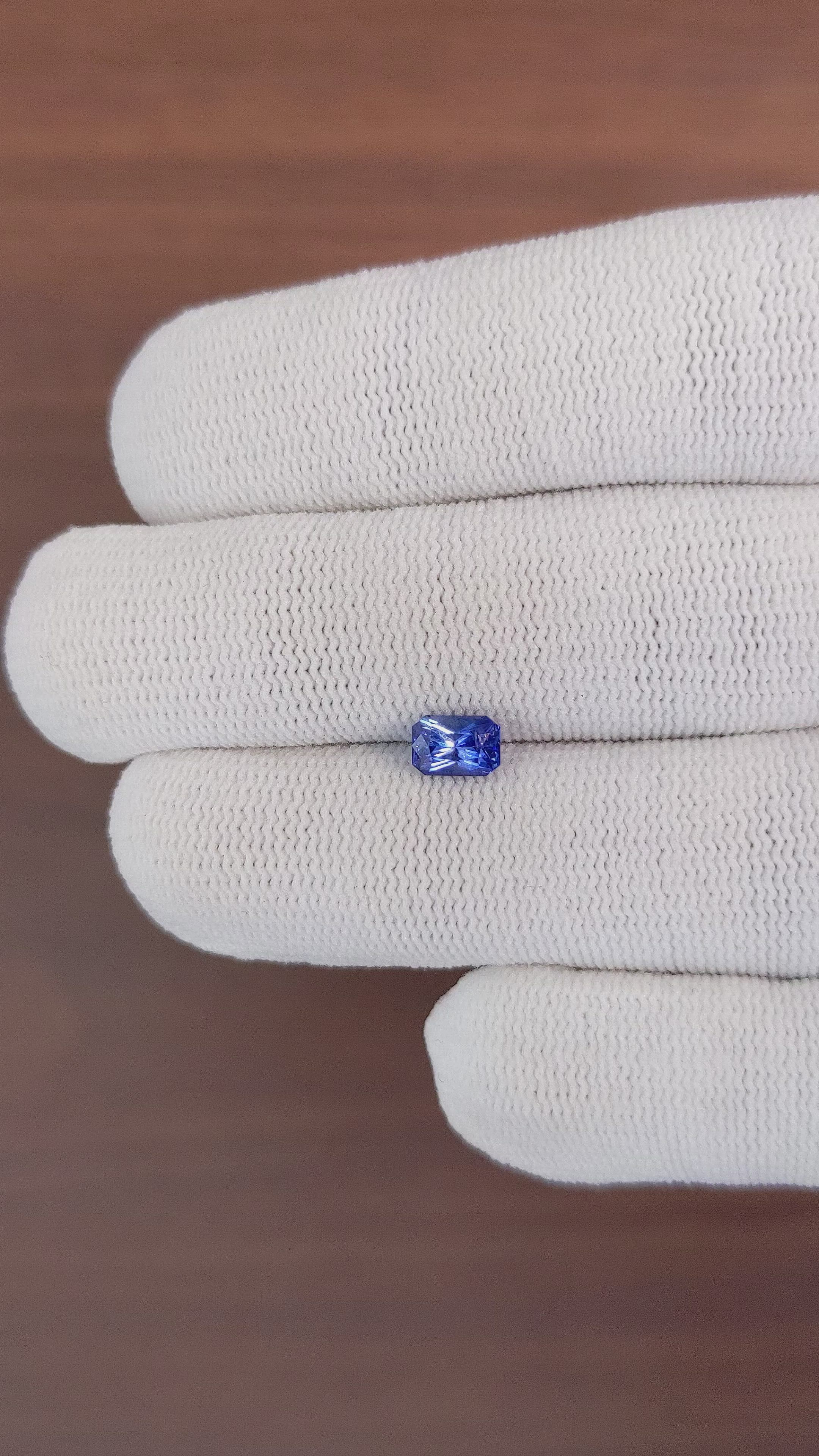 0.83 Ct. Blue Sapphire from Ceylon (Sri Lanka) Size Video