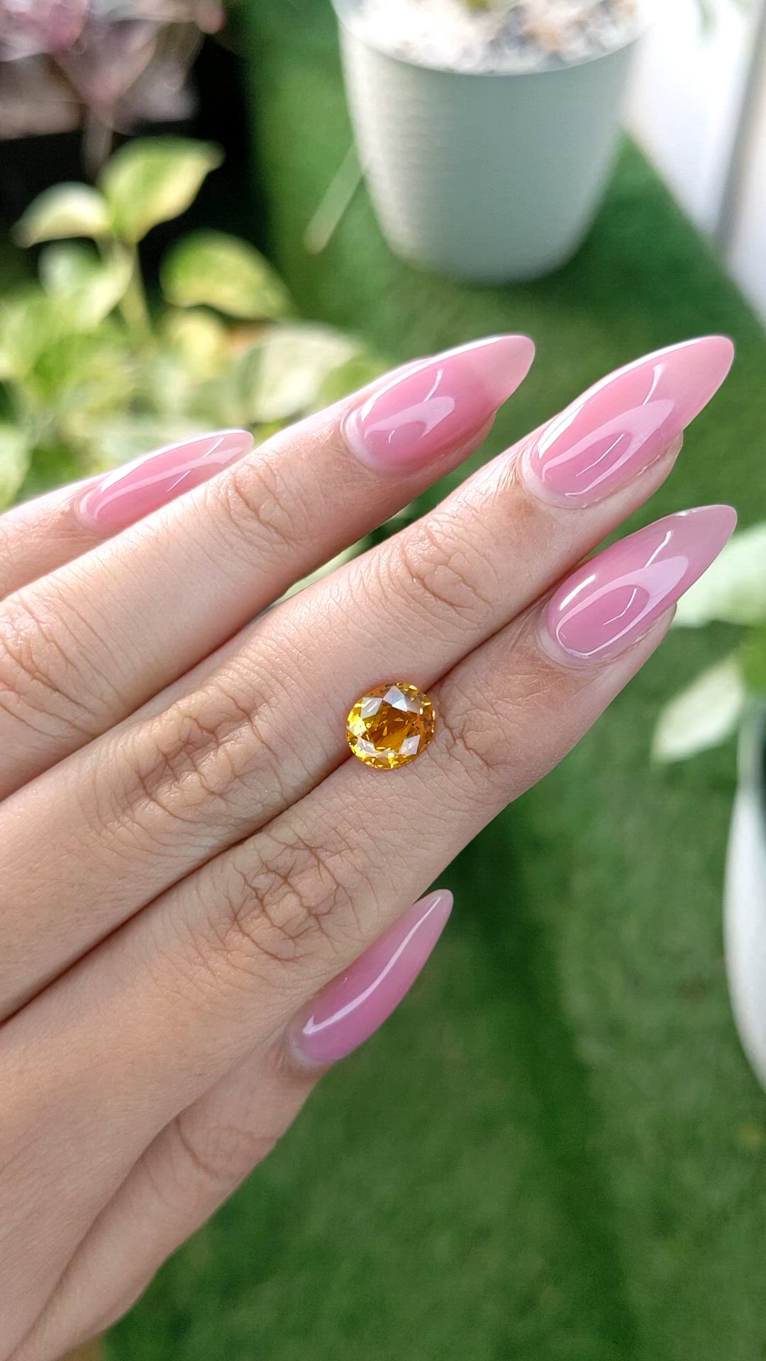 2.01 Ct. Yellowish Orange Sapphire from Ceylon (Sri Lanka) Size Video