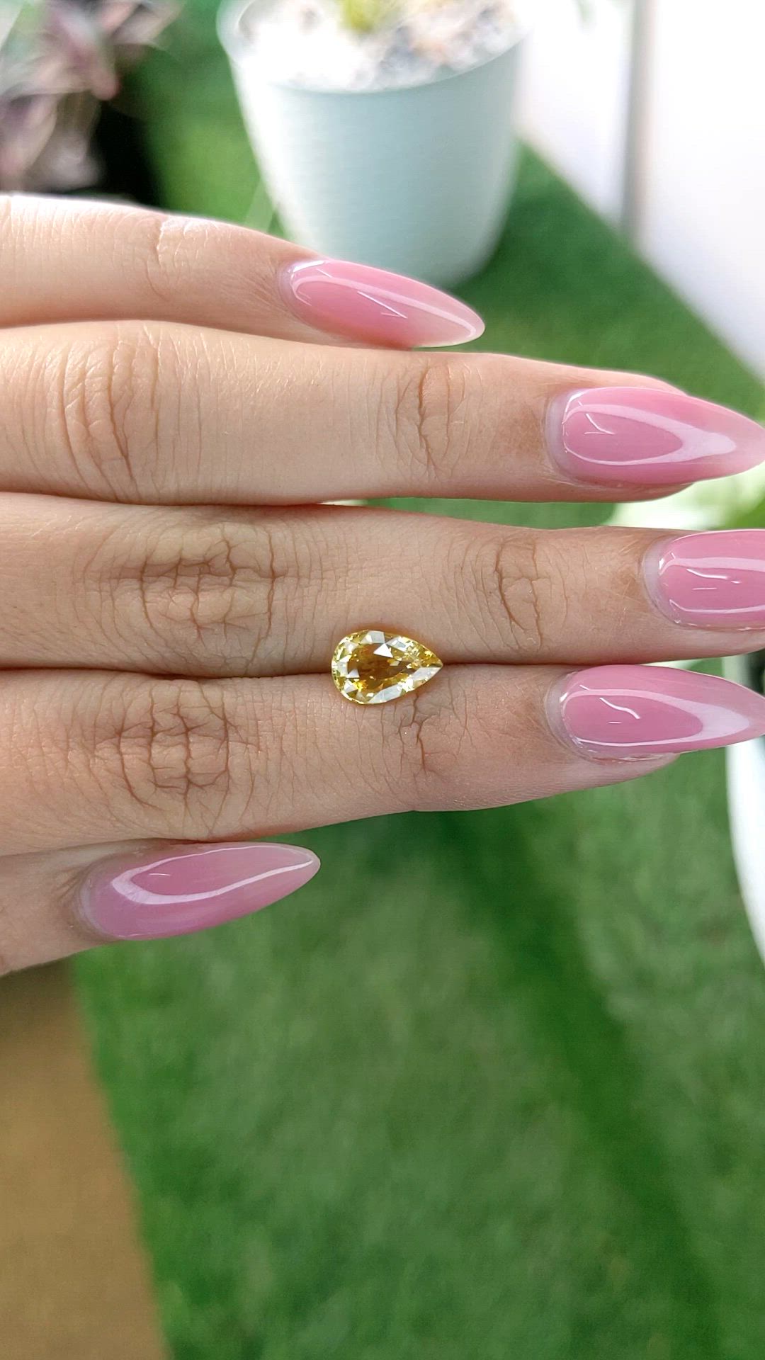 2.11 Ct. Yellow Sapphire from Ceylon (Sri Lanka) Size Video