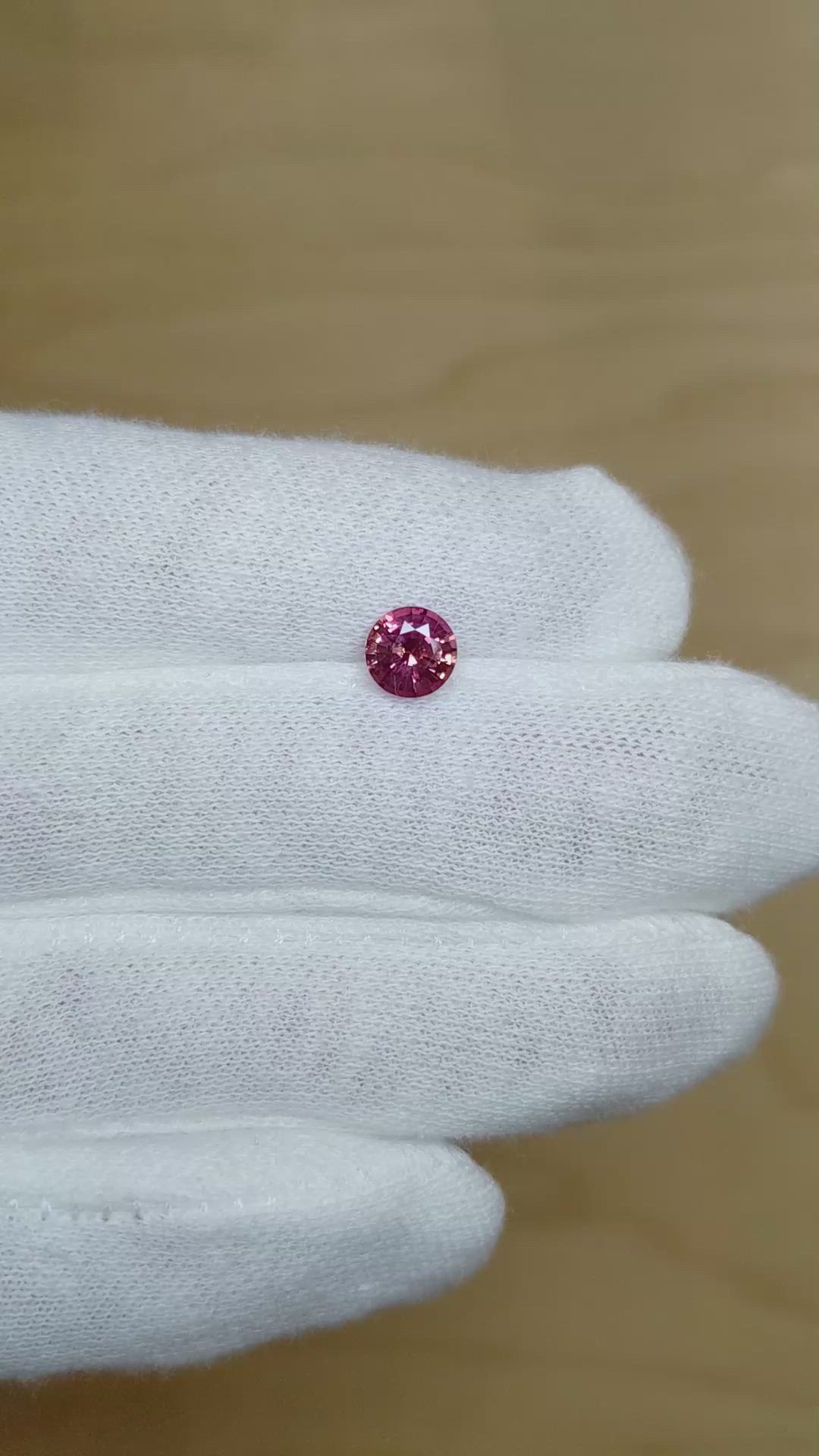 1.14 Ct. Padparadscha Sapphire from Ceylon (Sri Lanka) Size Video