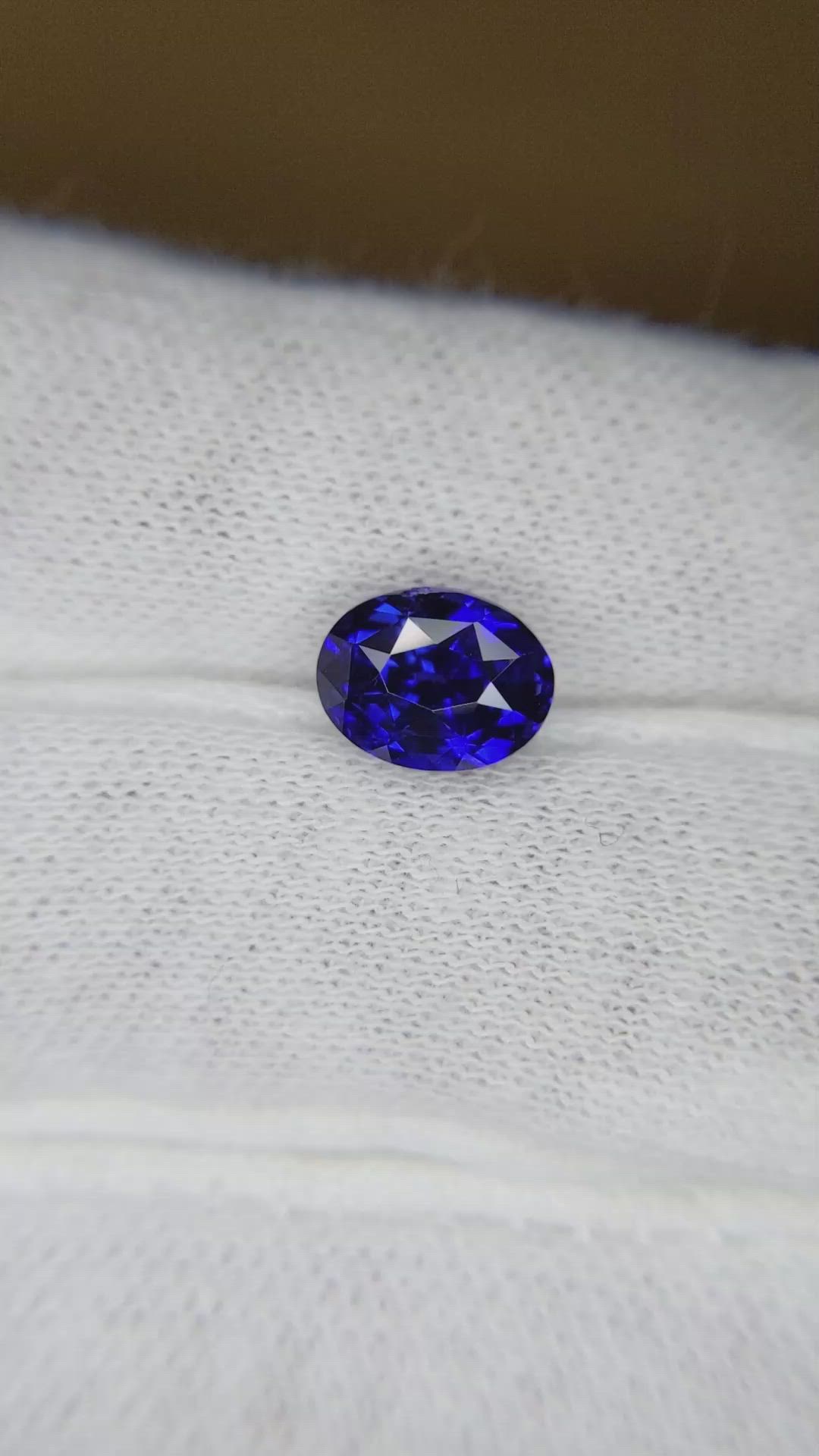 3.08 Ct. Blue Sapphire from Ceylon (Sri Lanka) Size Video