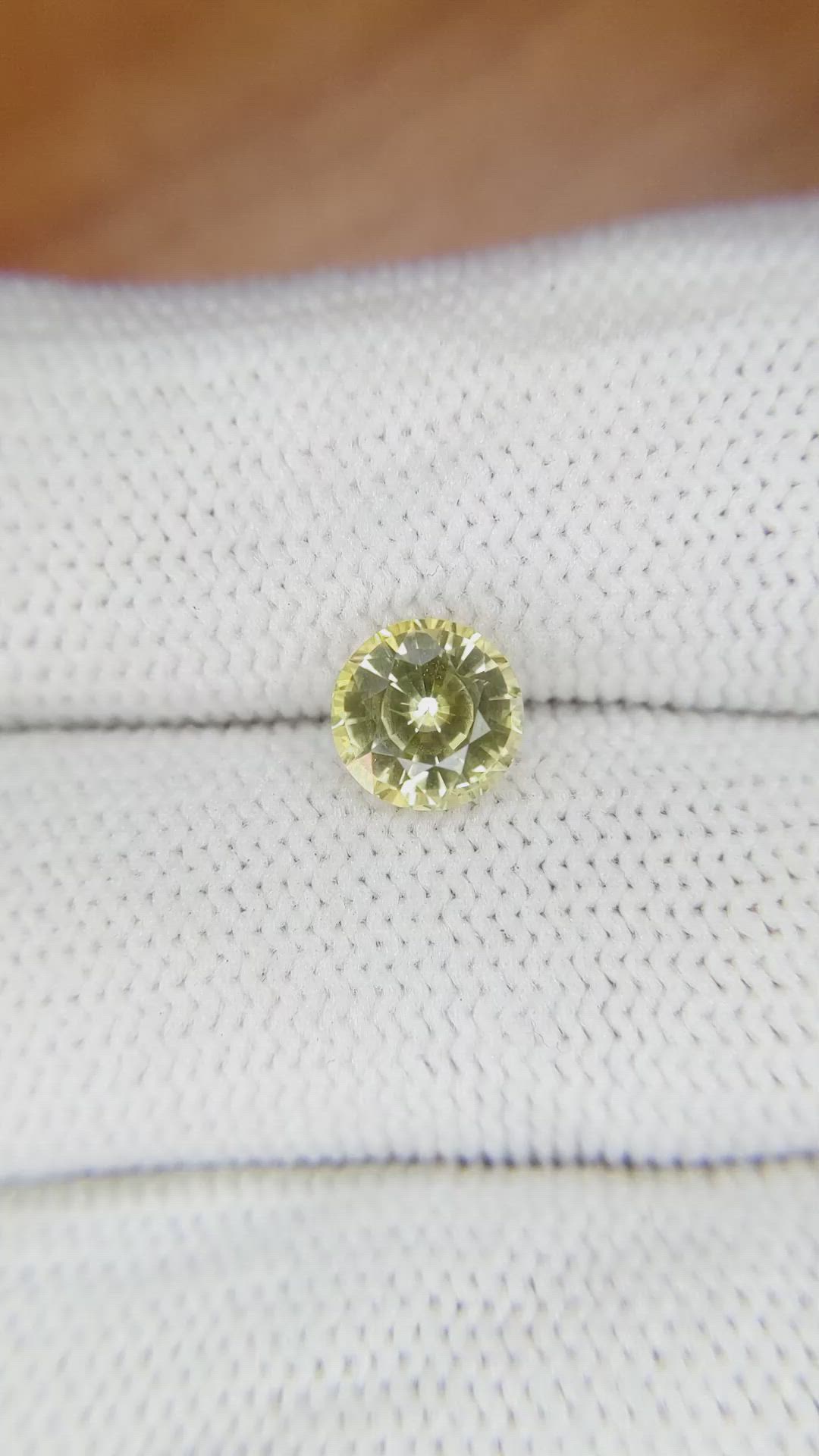 1.49 Ct. Yellow Sapphire from Ceylon (Sri Lanka) Size Video