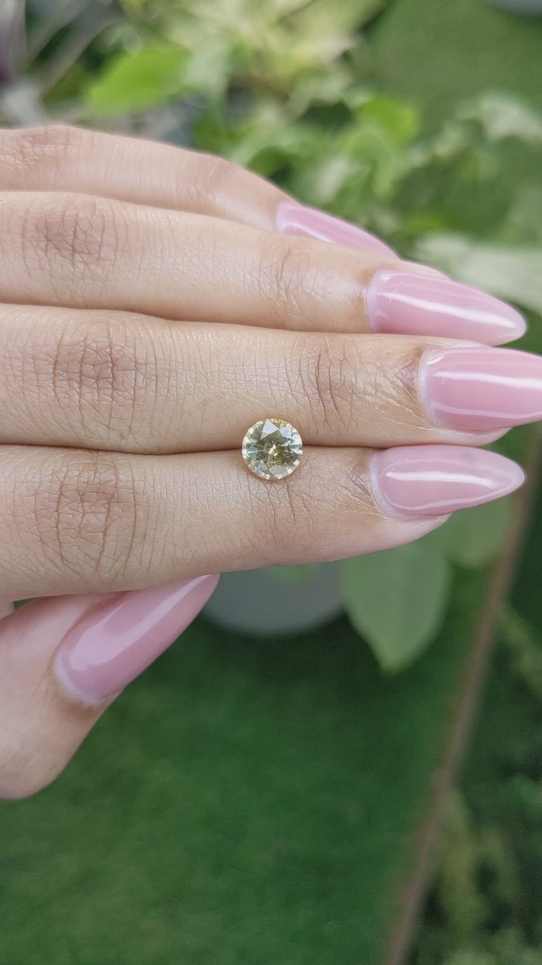 1.49 Ct. Yellow Sapphire from Ceylon (Sri Lanka) Size Video