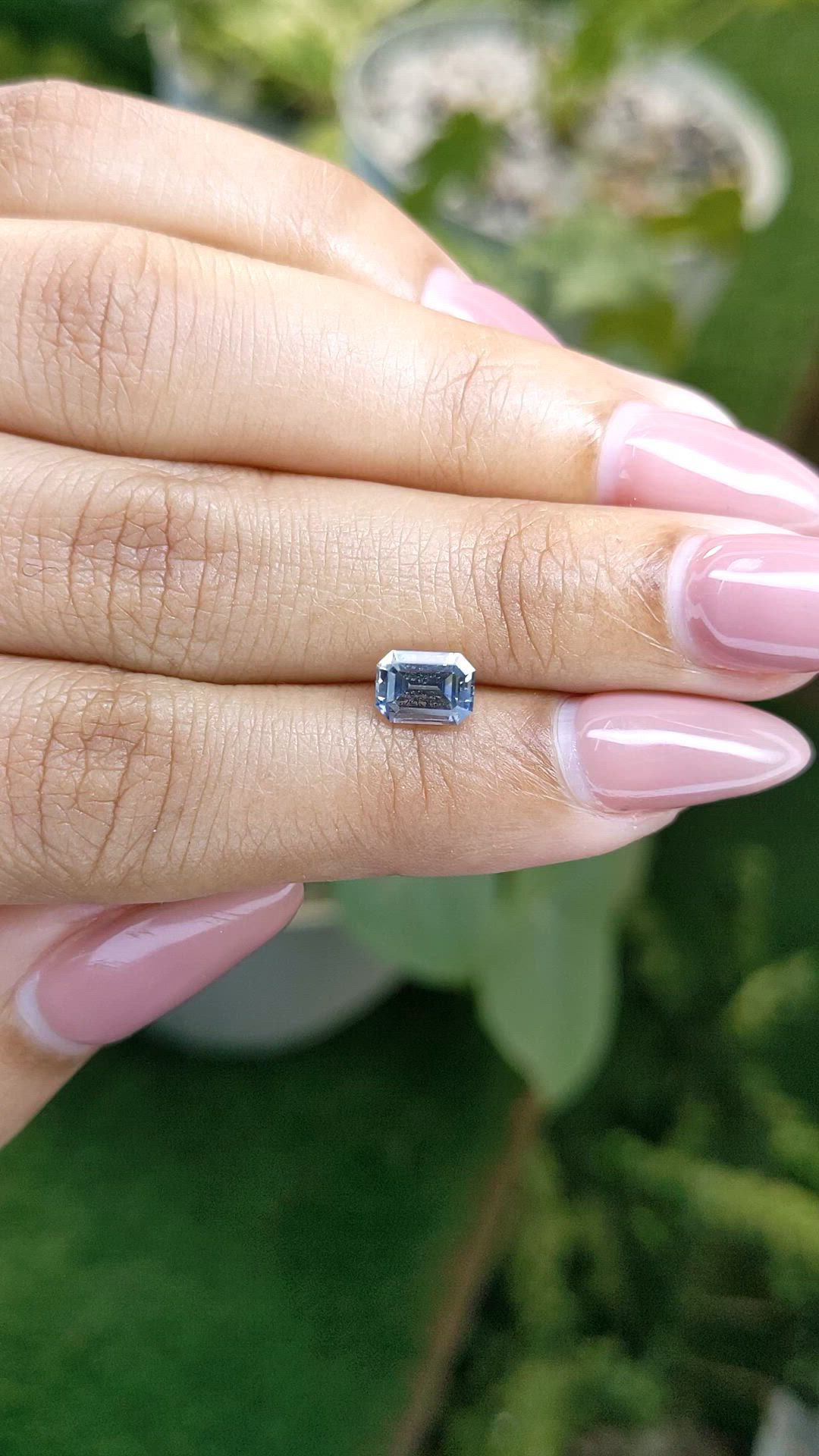 1.24 Ct. Bi Color Sapphire from Ceylon (Sri Lanka) Size Video